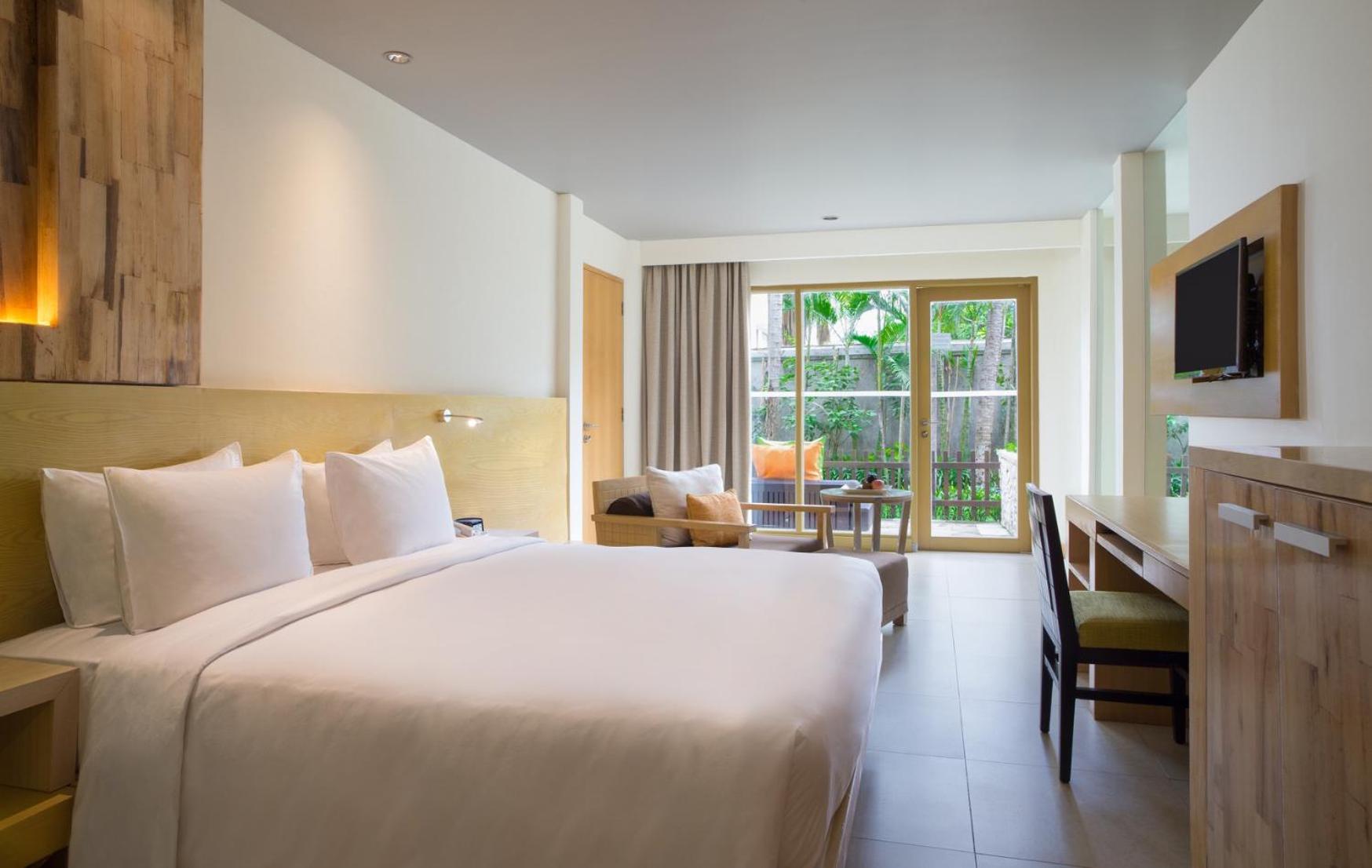 Two-Bedroom Family Suite - Photo 12