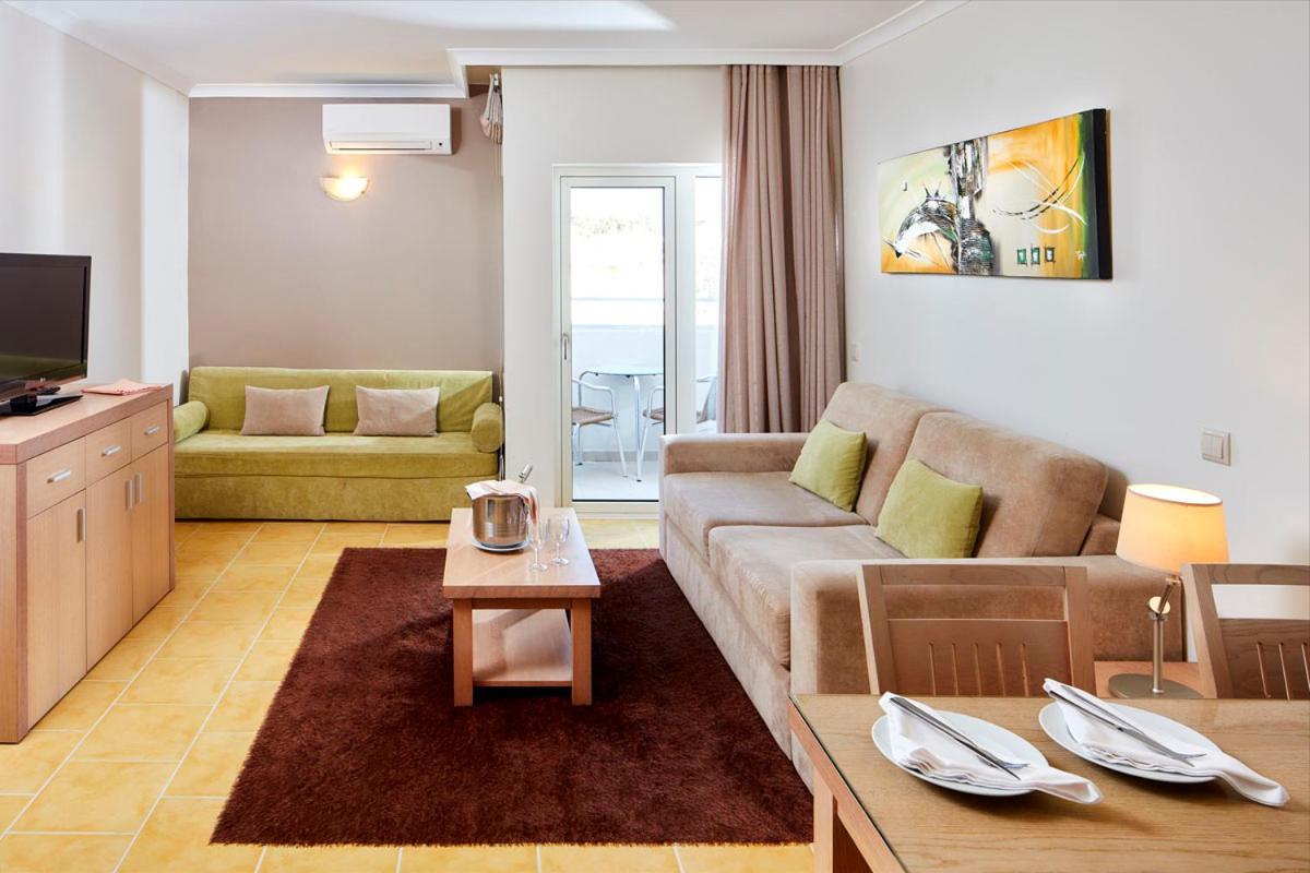 Standard Suite - Photo 3