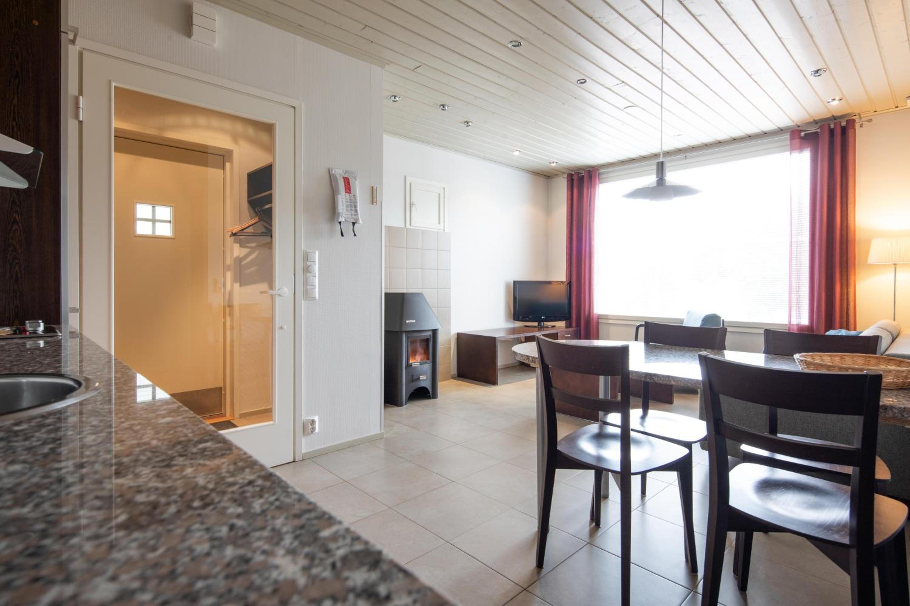Two-Bedroom Alp Apartment with Sauna - Photo 10