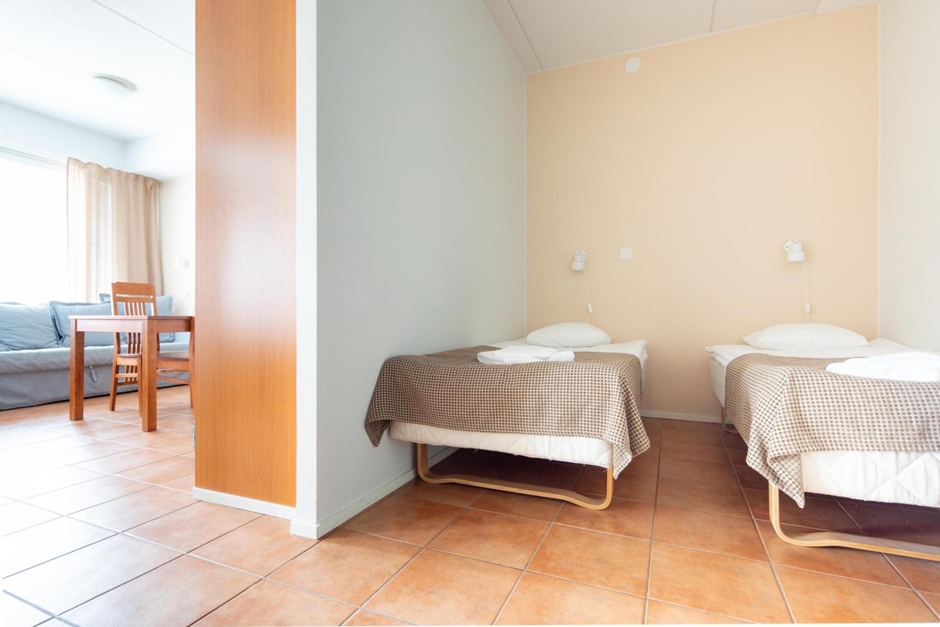 One-Bedroom Holiday Home with Sleeping Alcove and Sauna - Photo 6