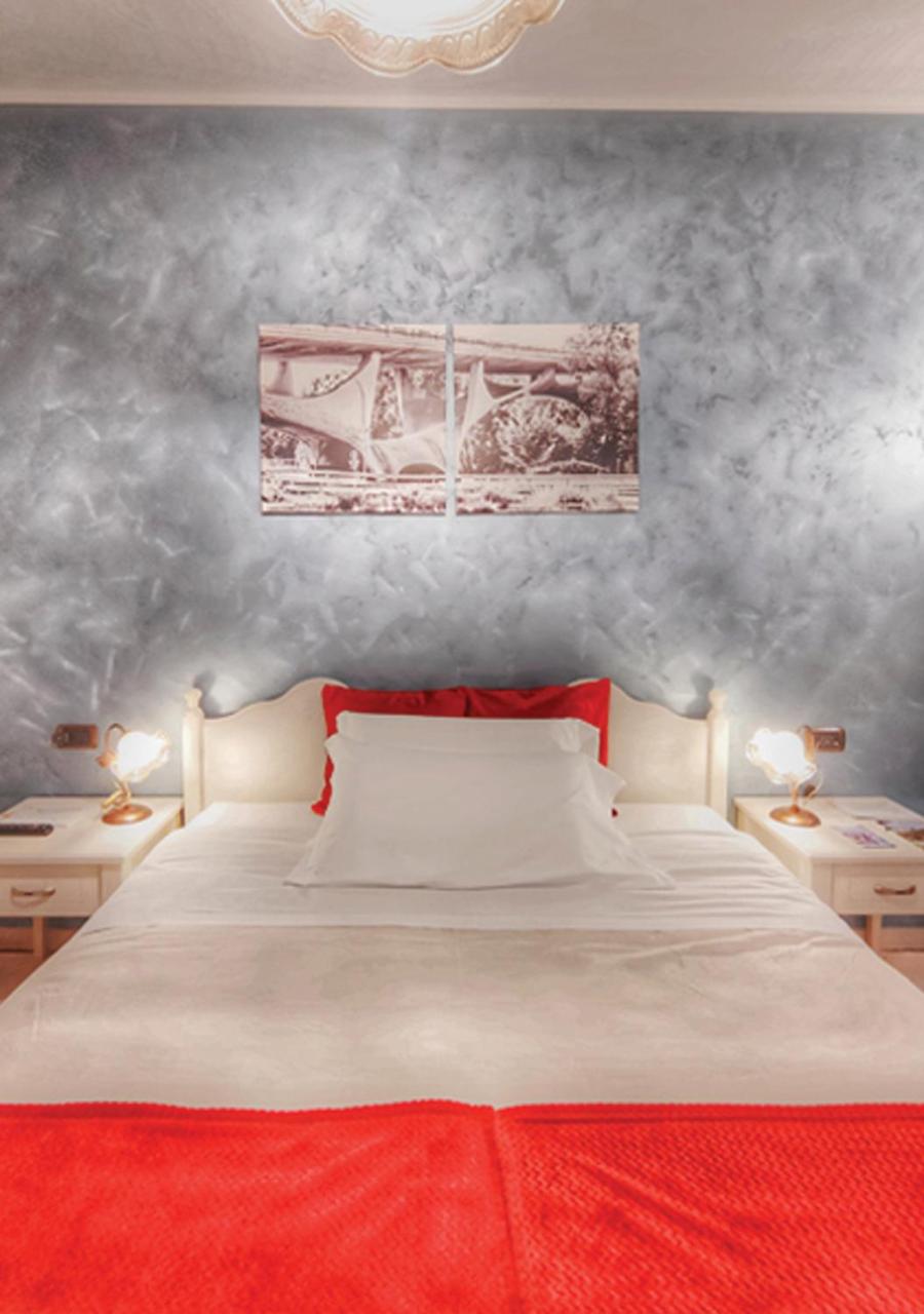 Double or Twin Room with Private Bathroom photo 1