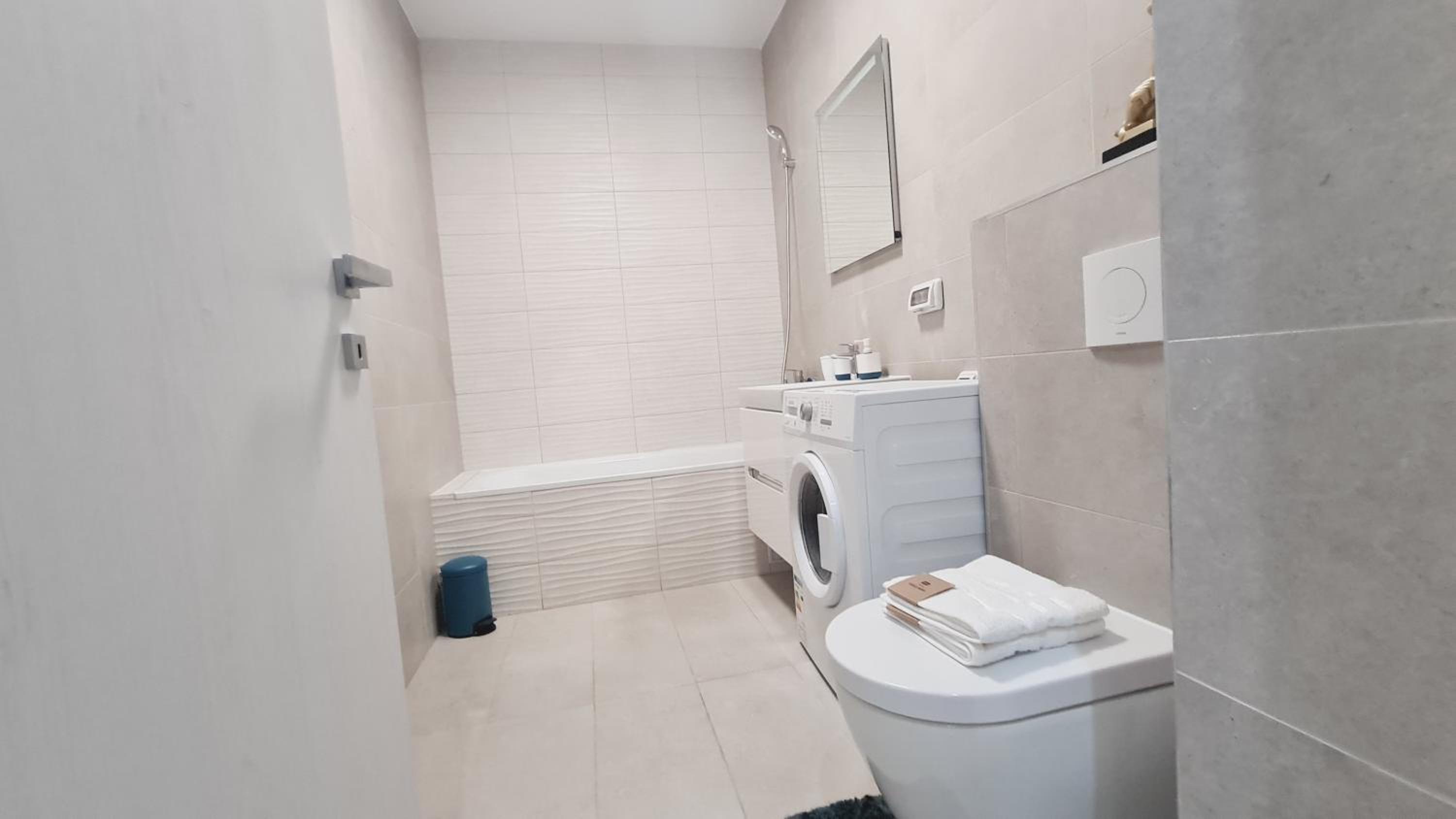 Two-Bedroom Apartment - Photo 4