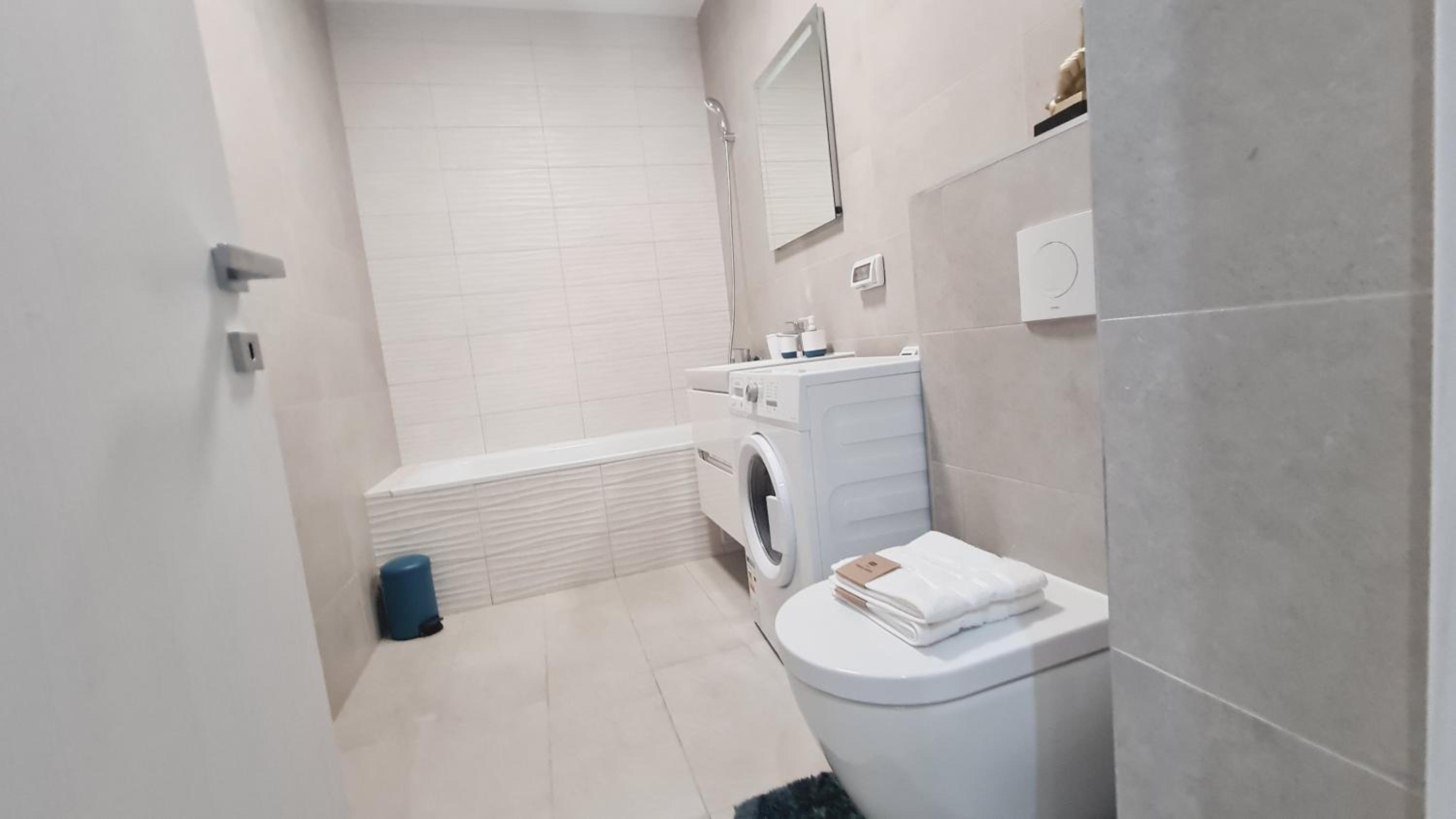 Two-Bedroom Apartment - Photo 9