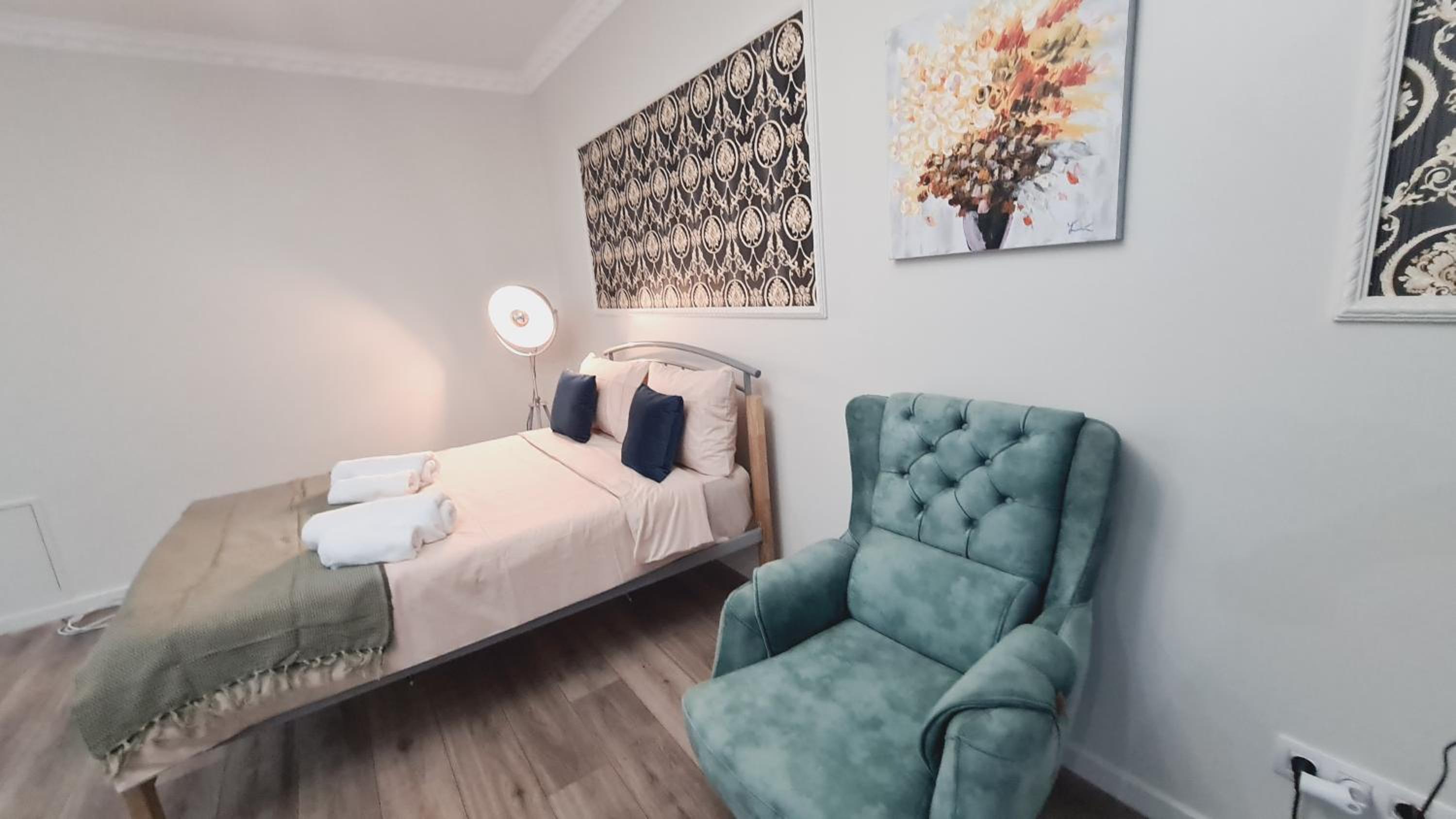 Two-Bedroom Apartment - Photo 16