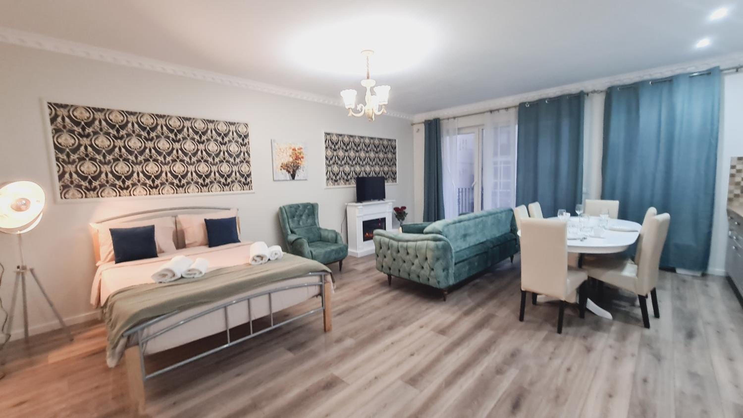 Two-Bedroom Apartment - Photo 19