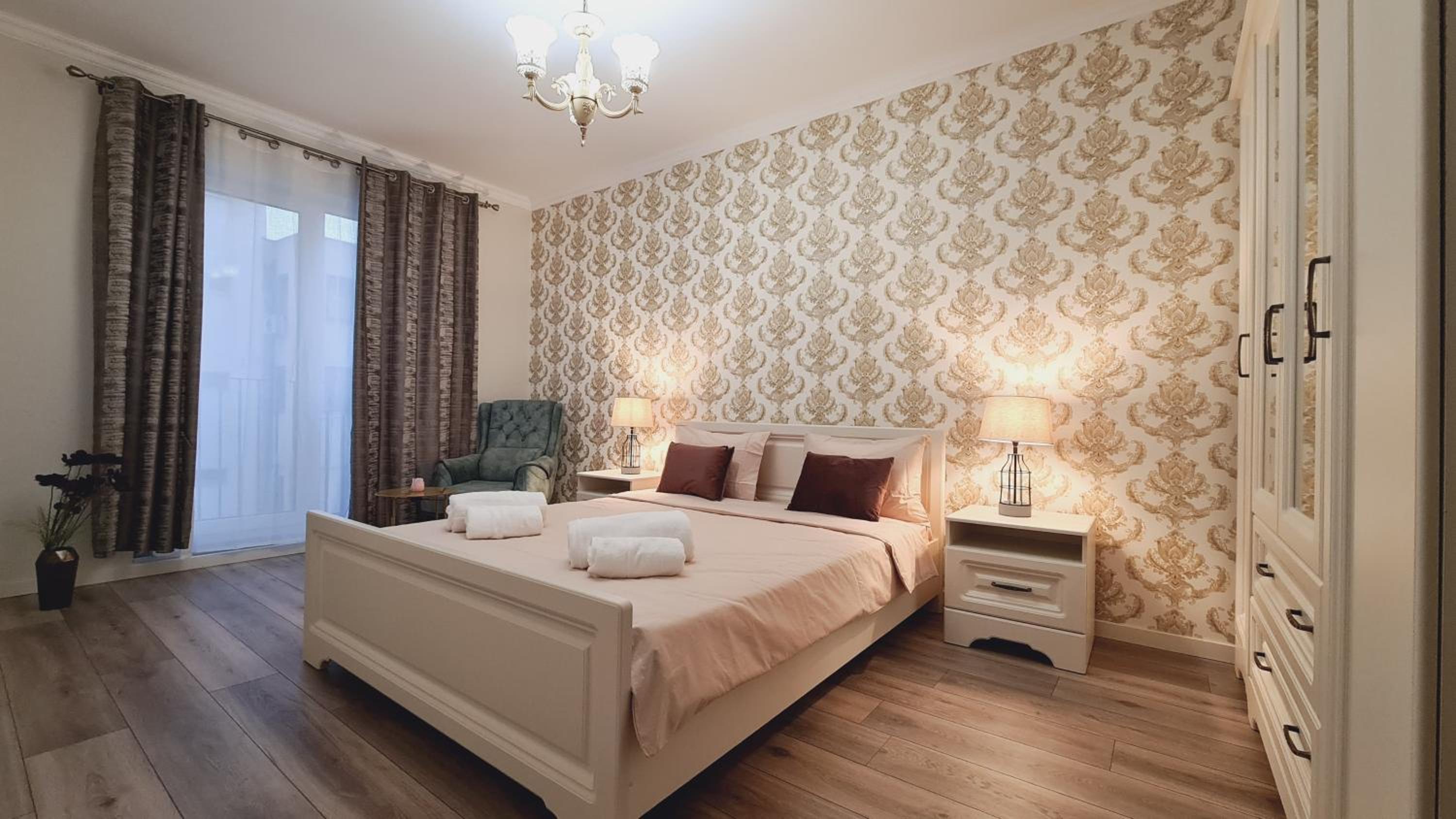 Two-Bedroom Apartment - Photo 21