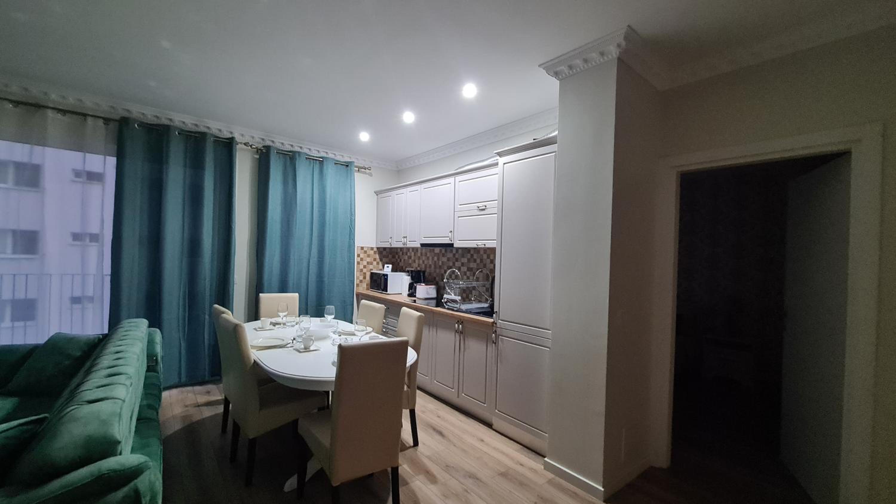 Two-Bedroom Apartment - Photo 37