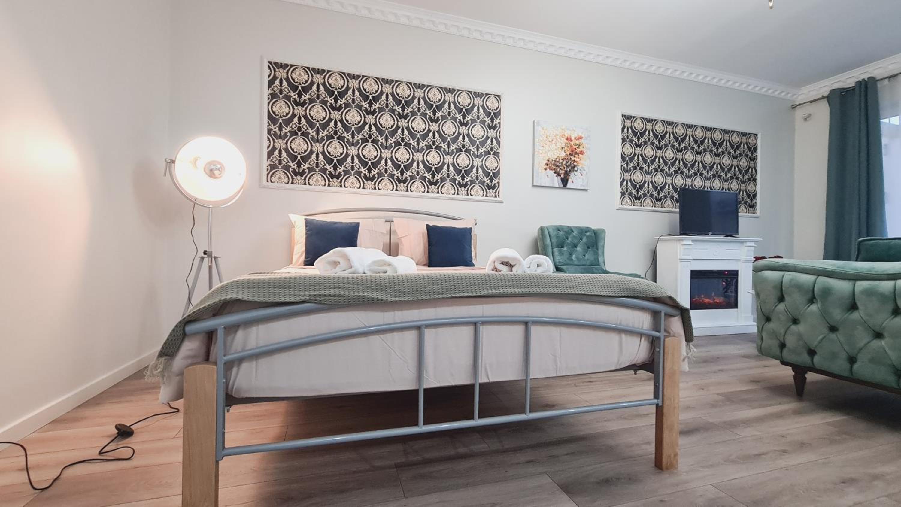 Two-Bedroom Apartment - Photo 46