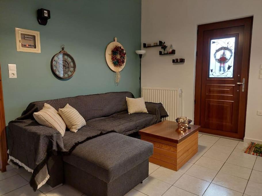 One-Bedroom Apartment photo 3