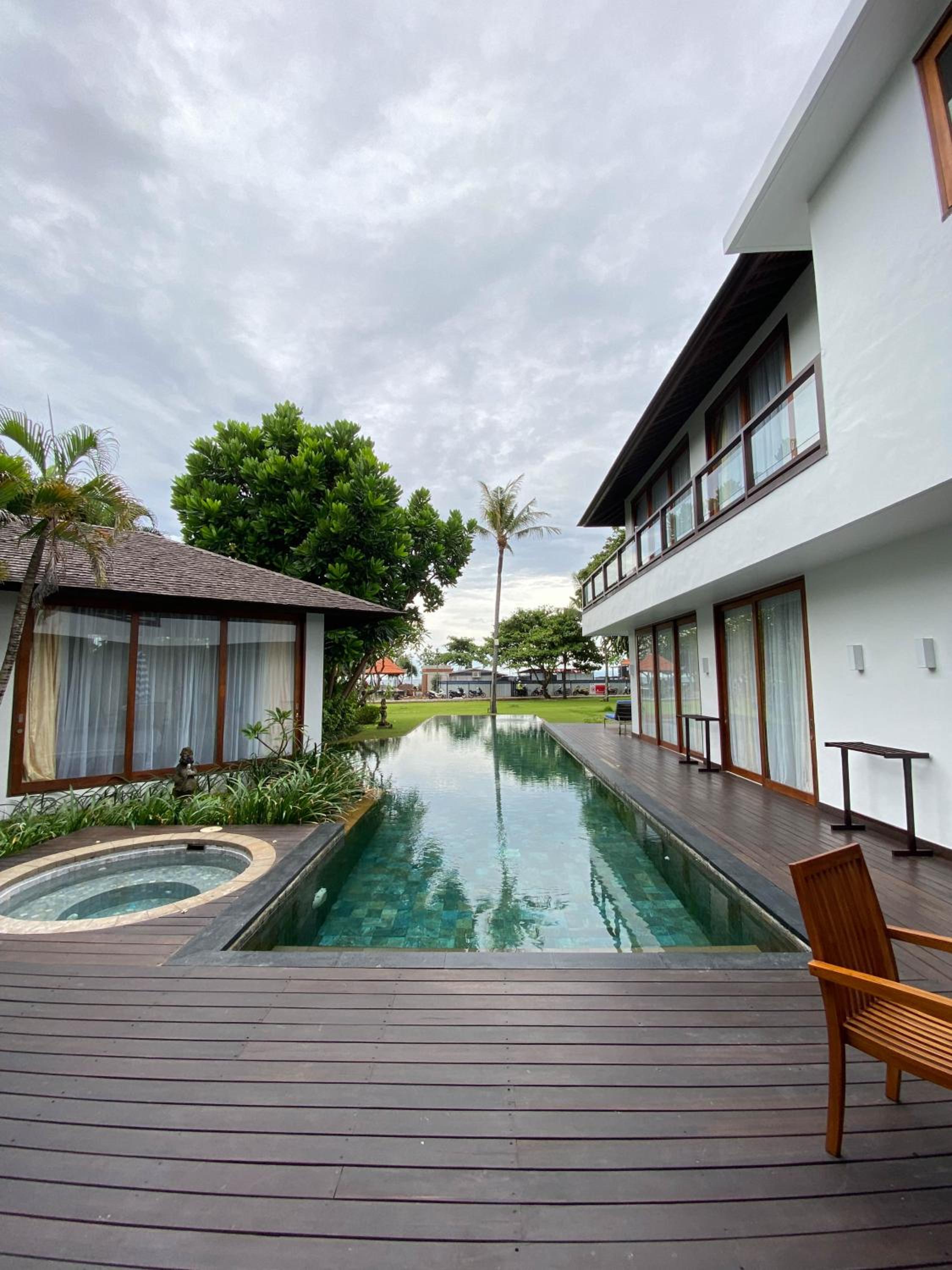 Four-Bedroom Beachfront Villa with Private Pool and Exclusive Benefit - Photo 18