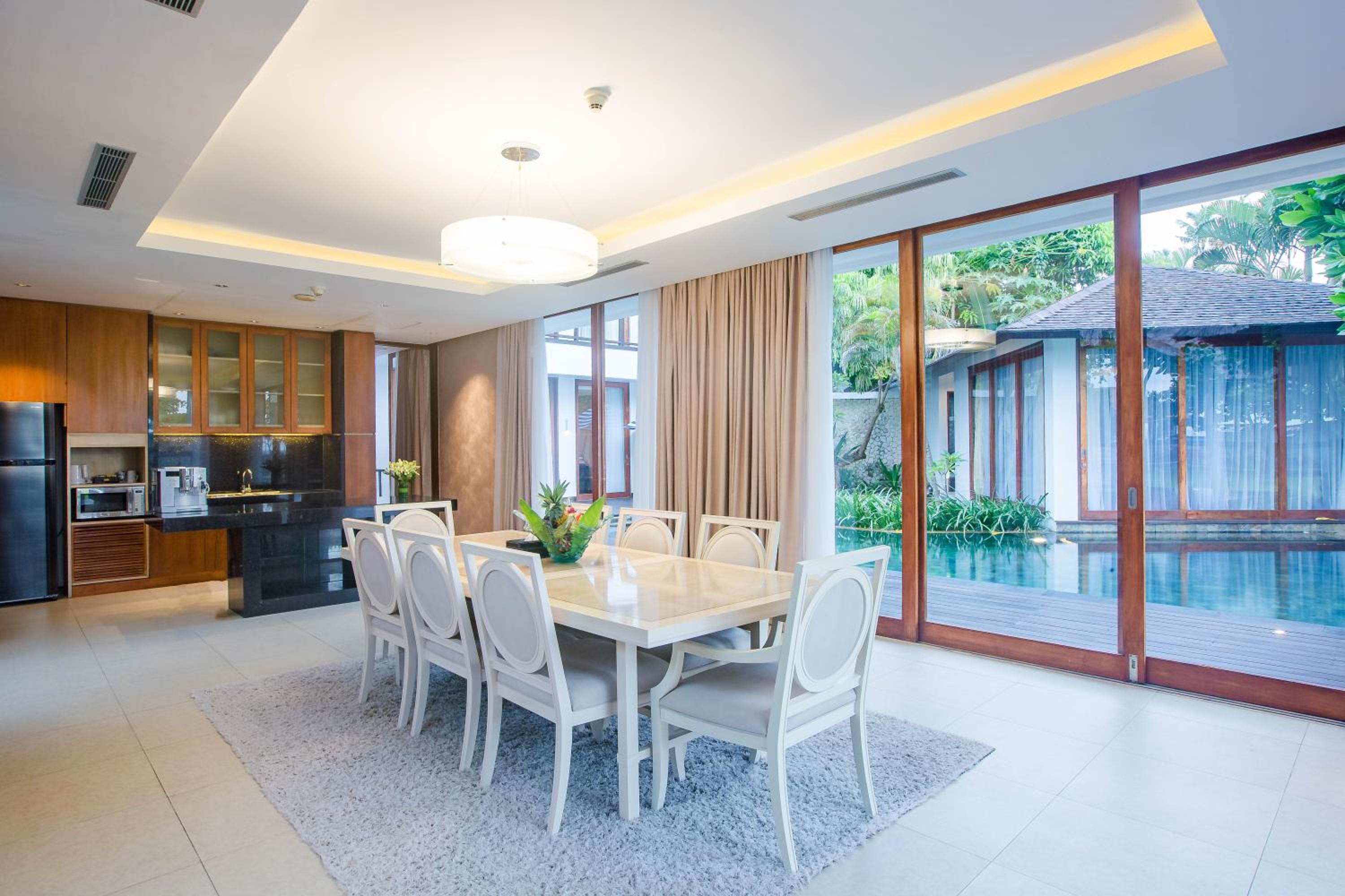 Four-Bedroom Beachfront Villa with Private Pool and Exclusive Benefit - Photo 17