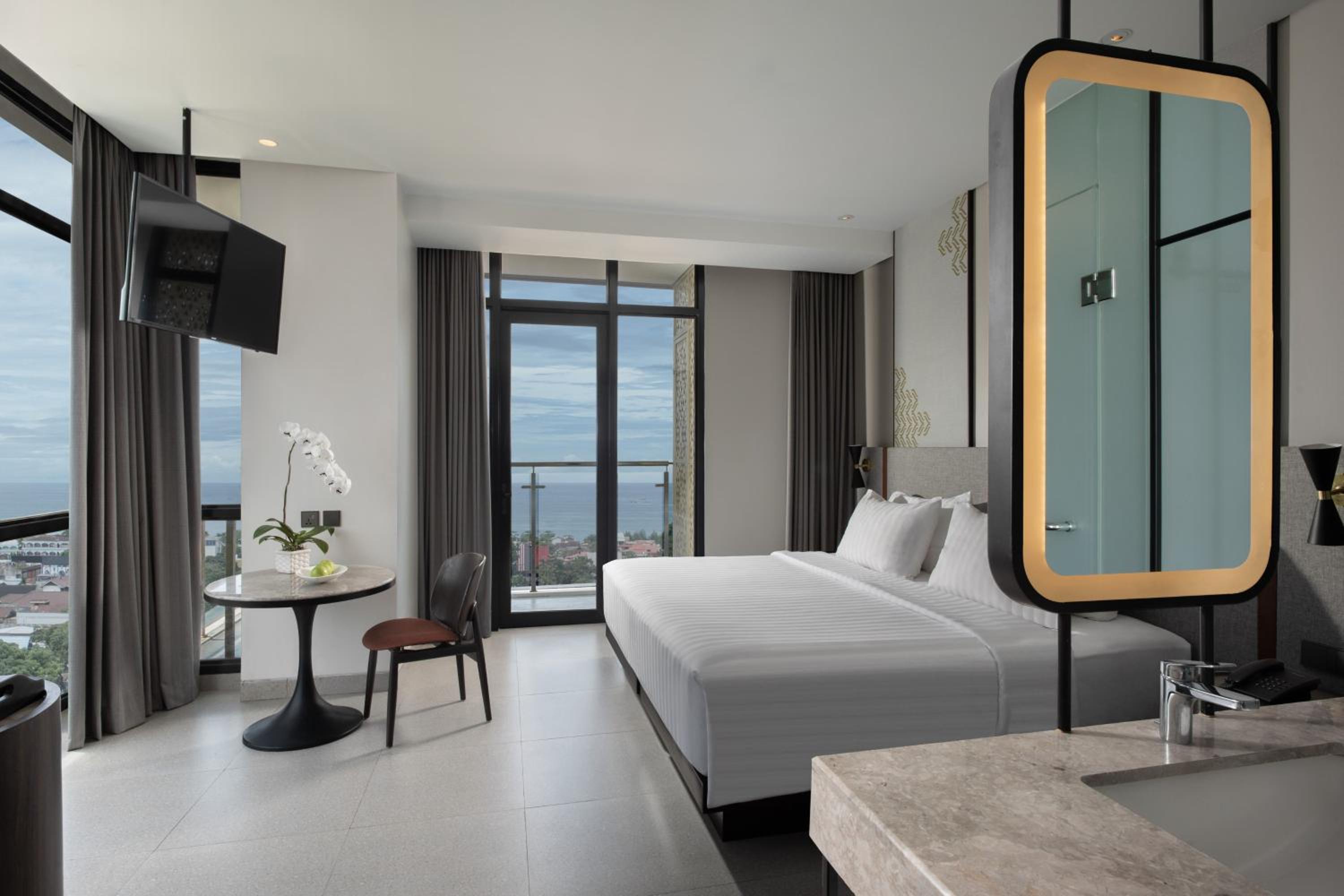 Premiere Room Hollywood Ocean View