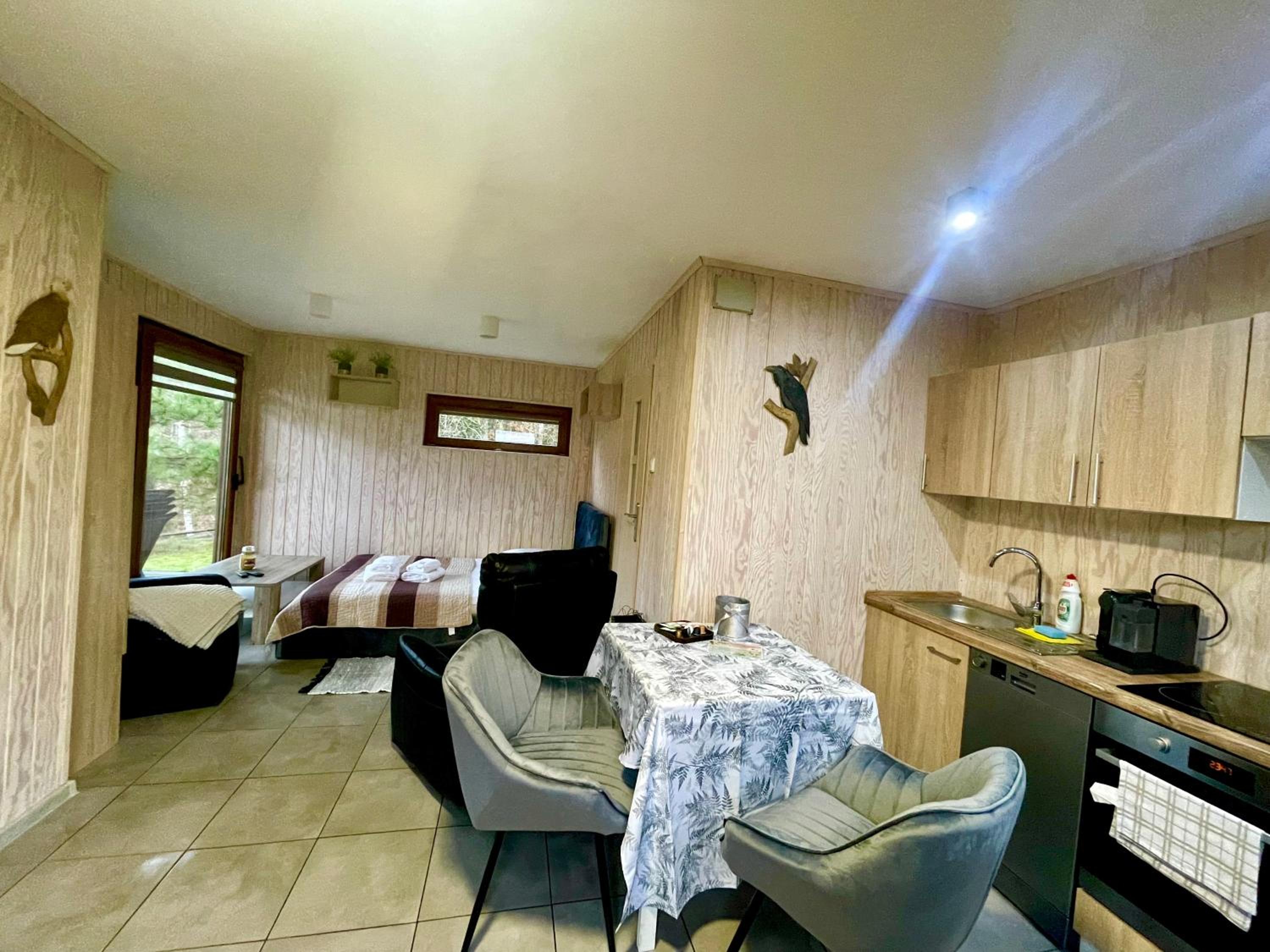 One-Bedroom House photo 1