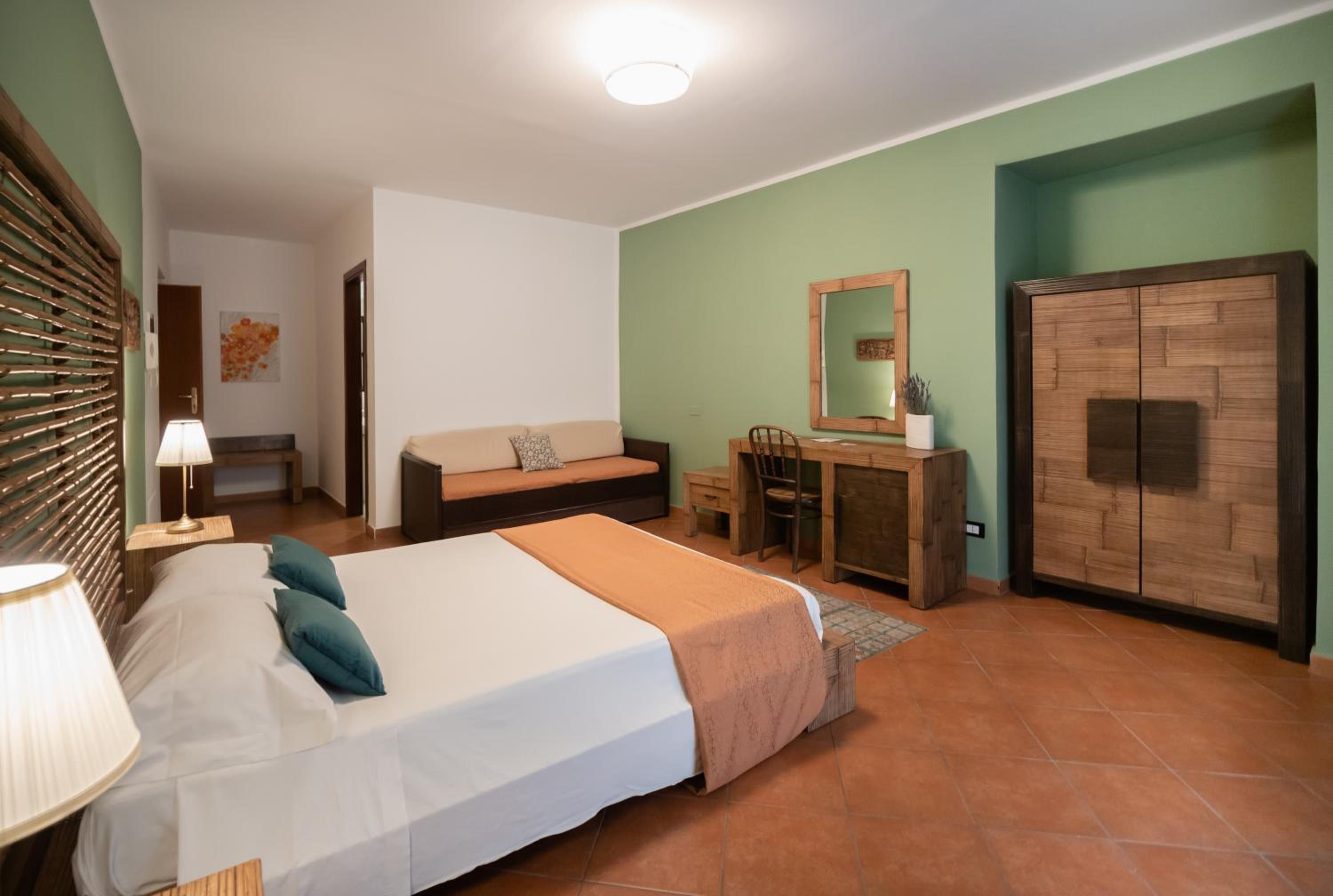 Classic Quadruple Room photo 1