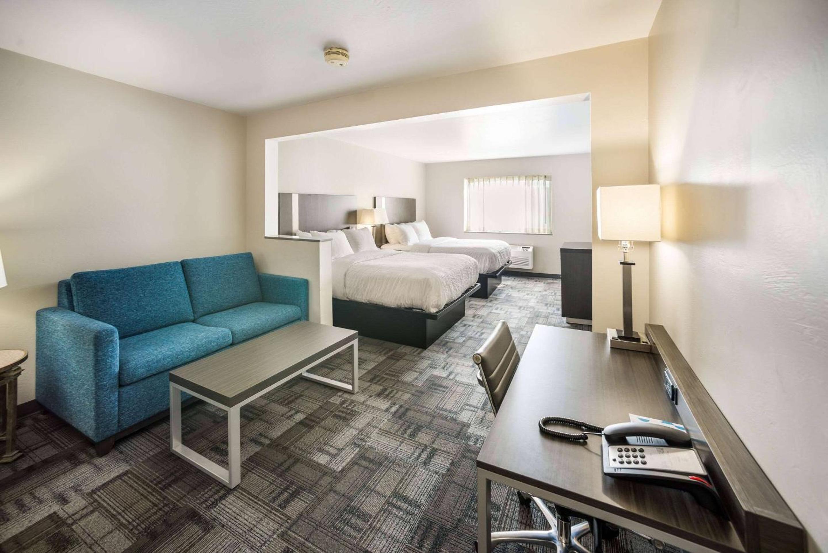 Studio Suite with Two Queen Beds - Non-Smoking photo 1