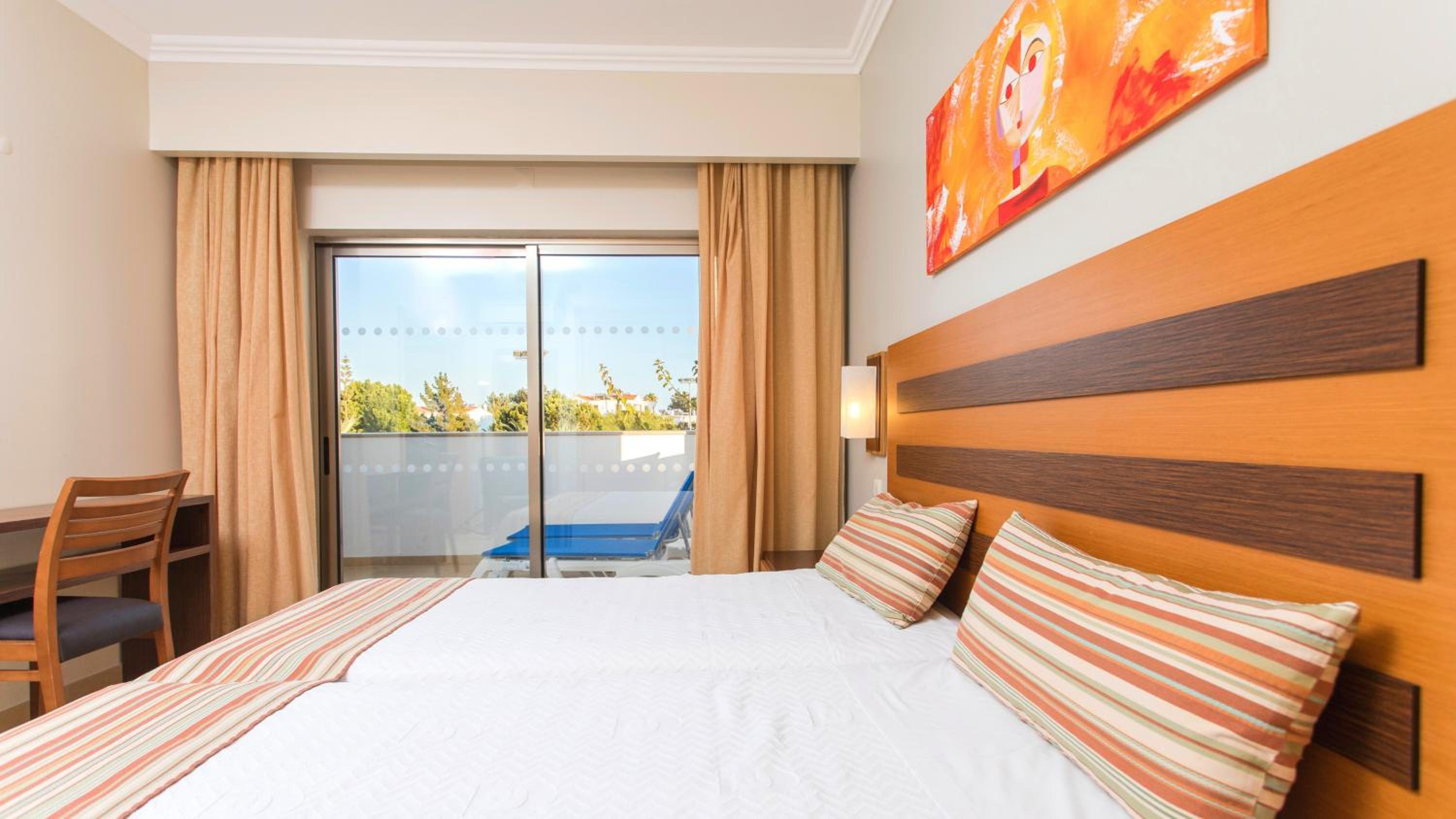 Standard One-Bedroom Apartment with Garden View - Photo 1