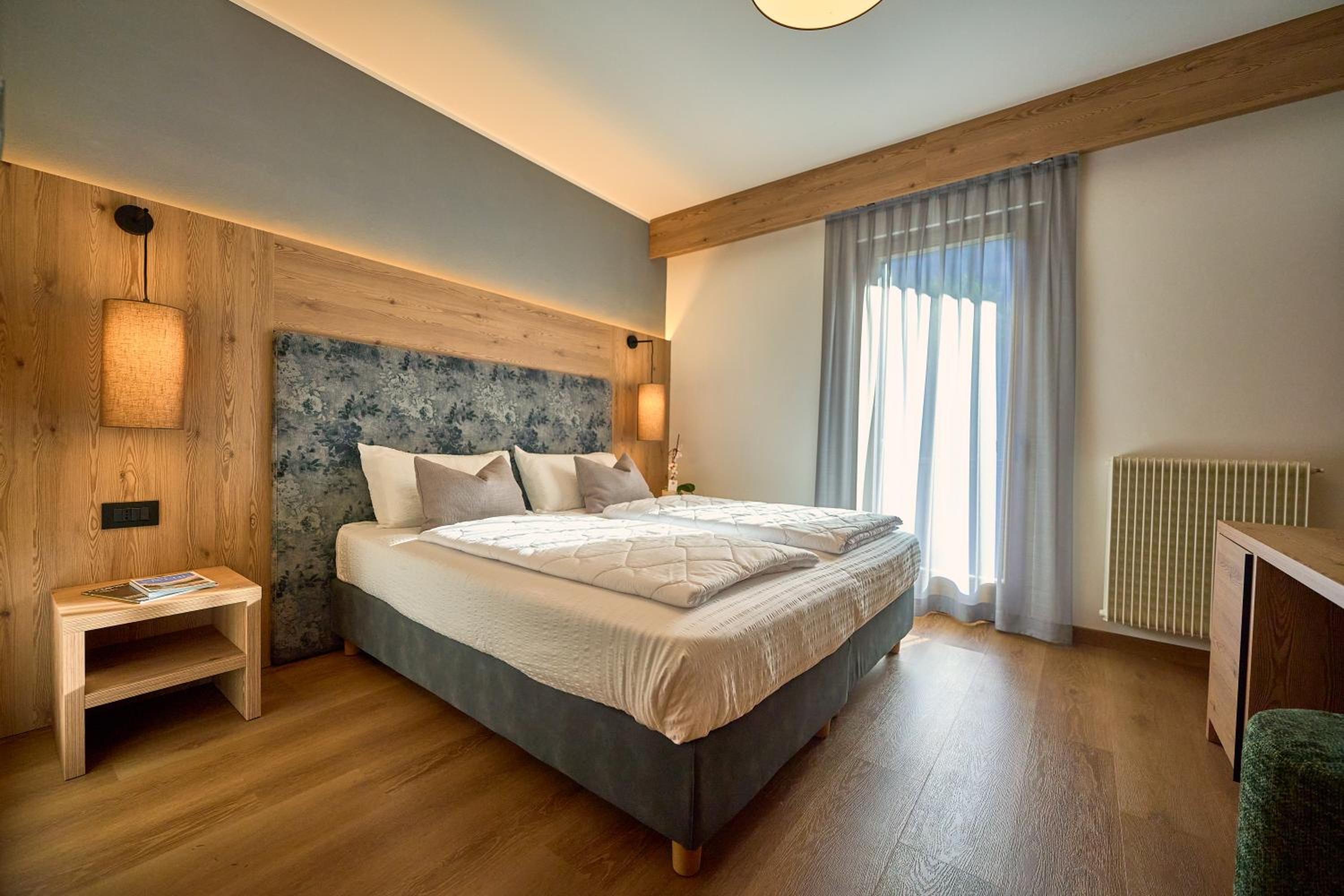 Deluxe Double or Twin Room with Balcony