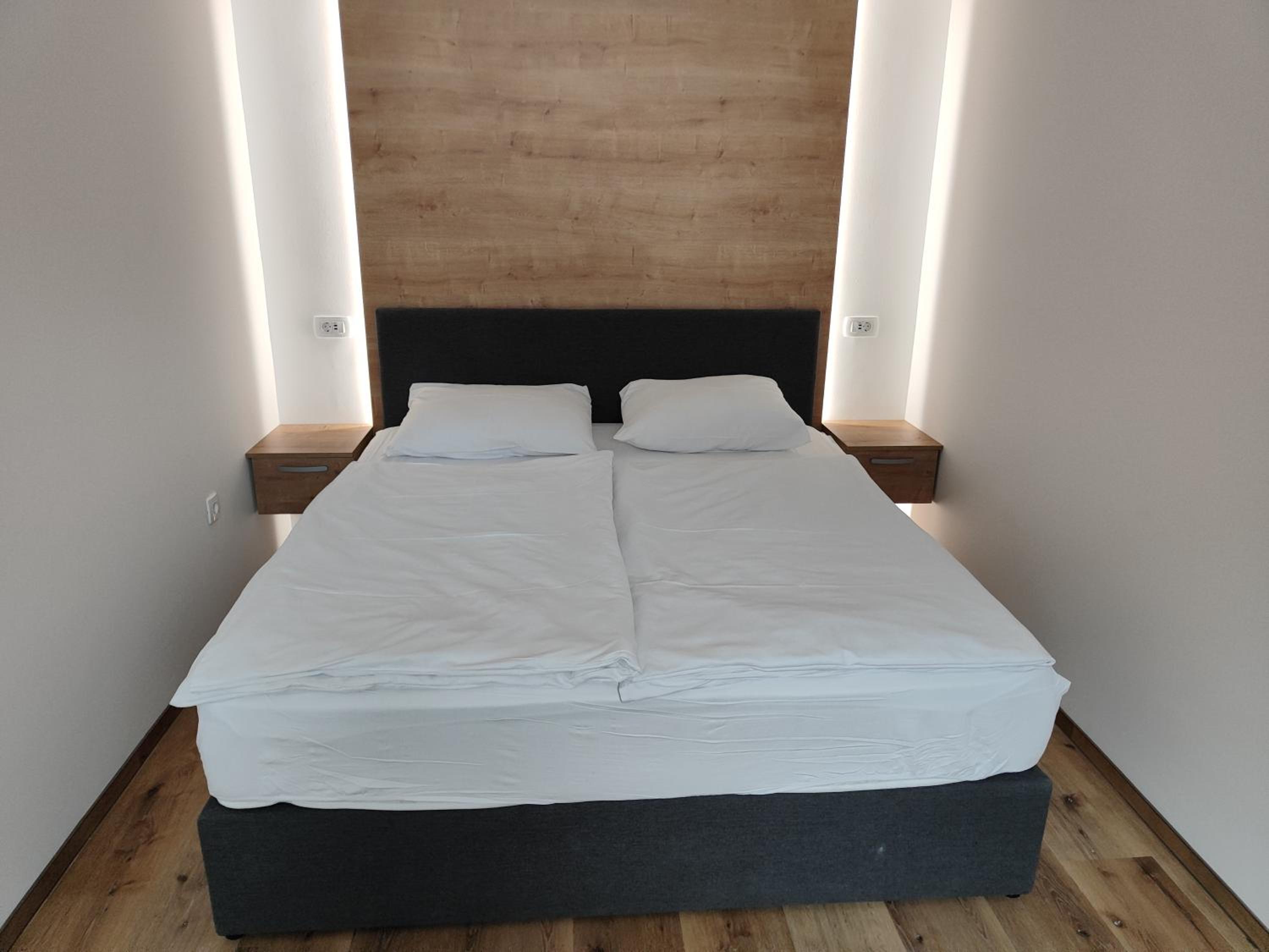 Deluxe Double Room - Photo 3