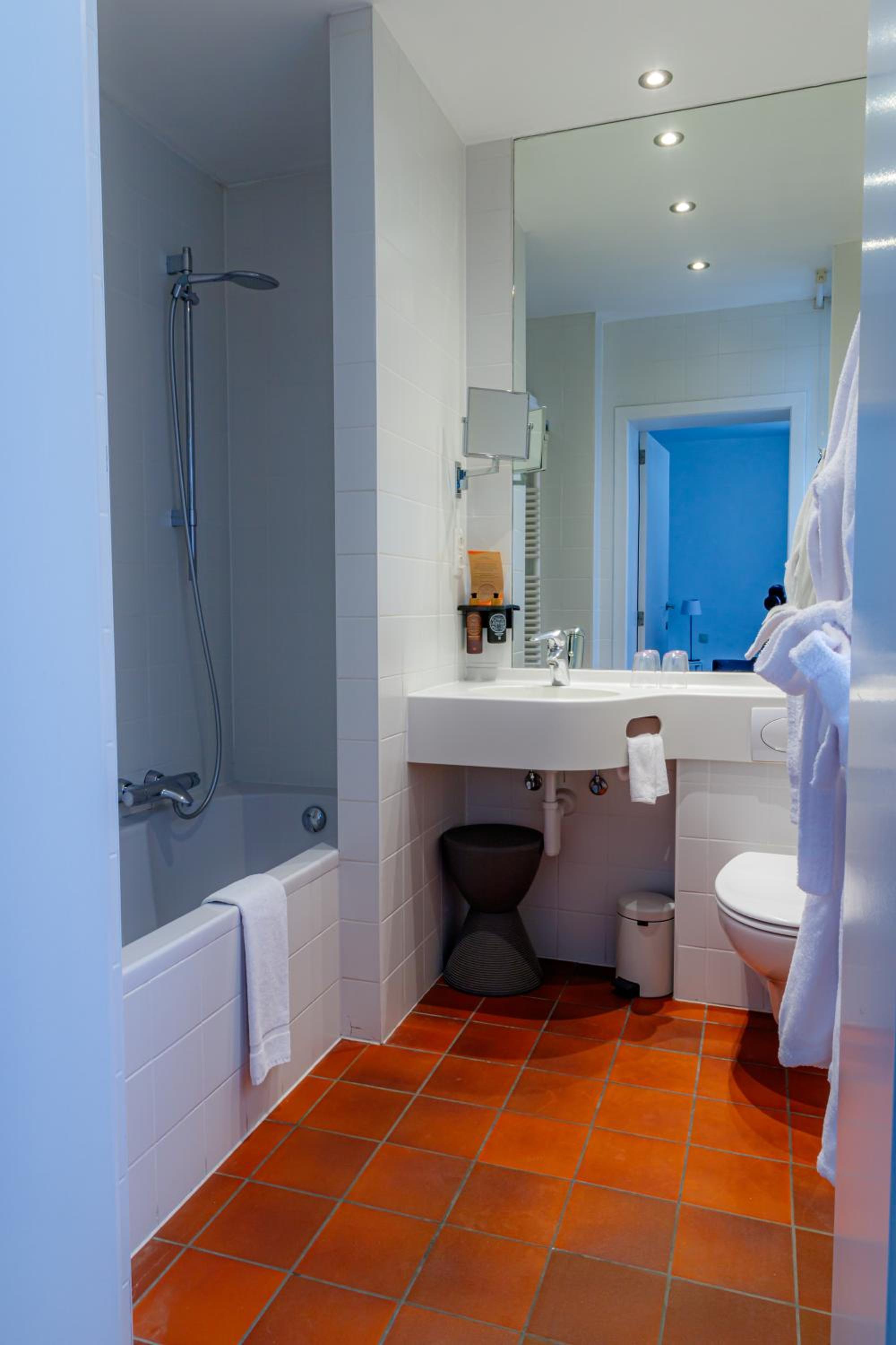Basic Double Room - Photo 5