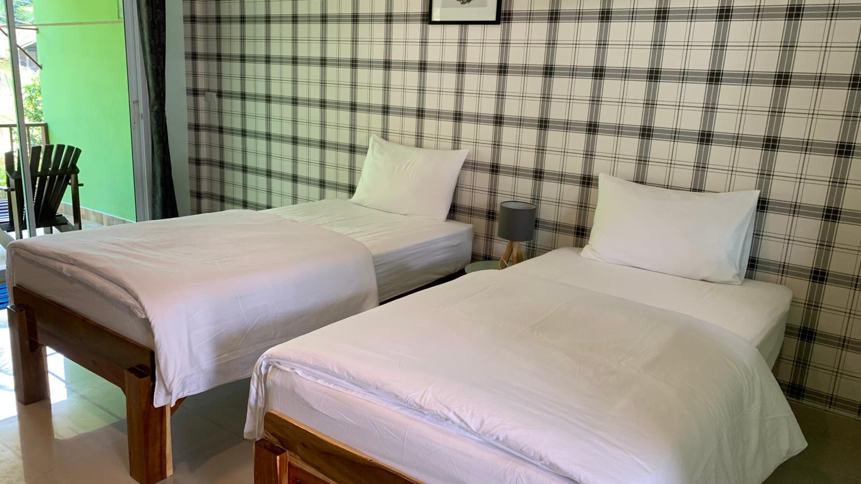 Standard Twin Room - Photo 1