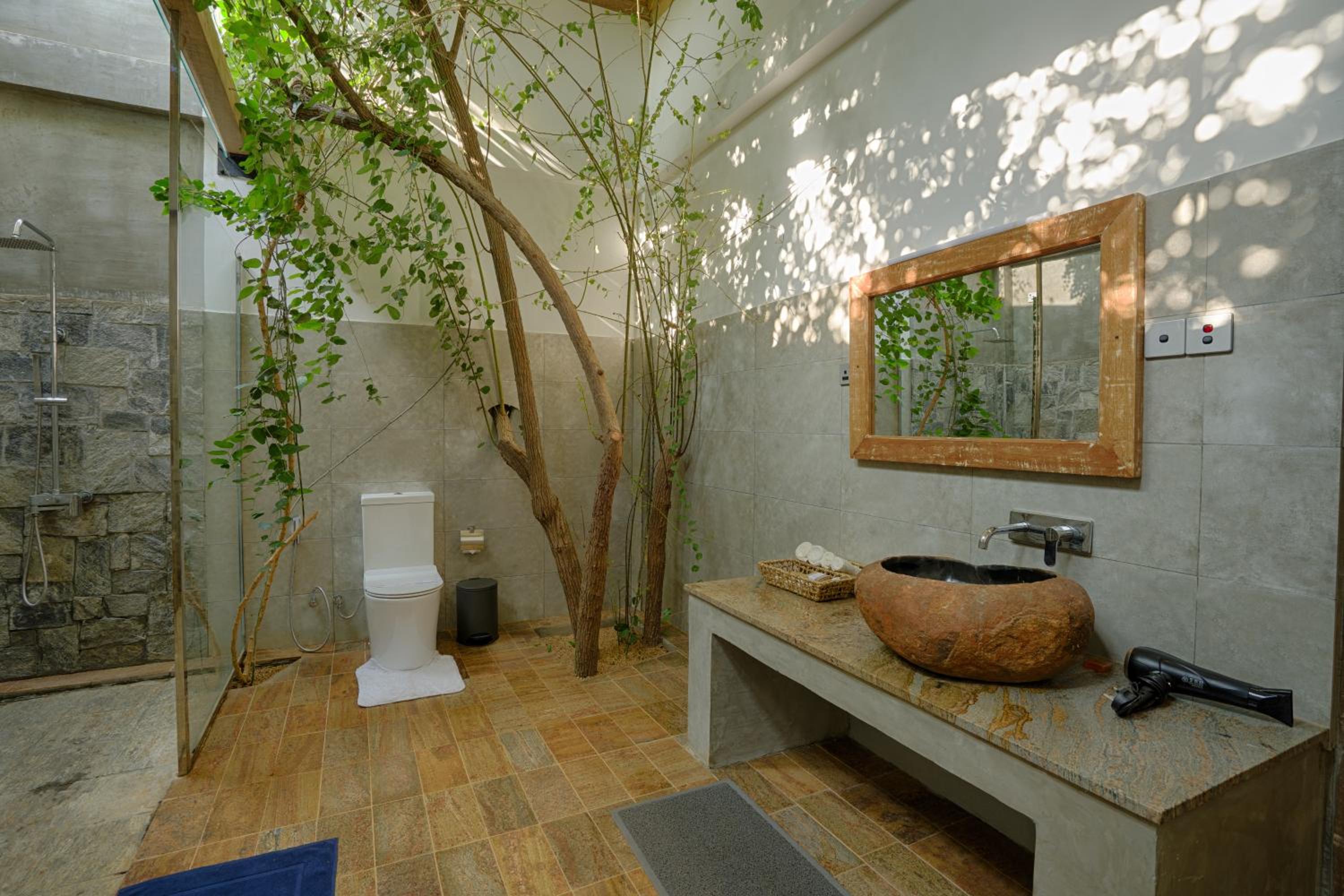 Executive Villa with Rooftop Jacuzzi and Pool - Photo 49