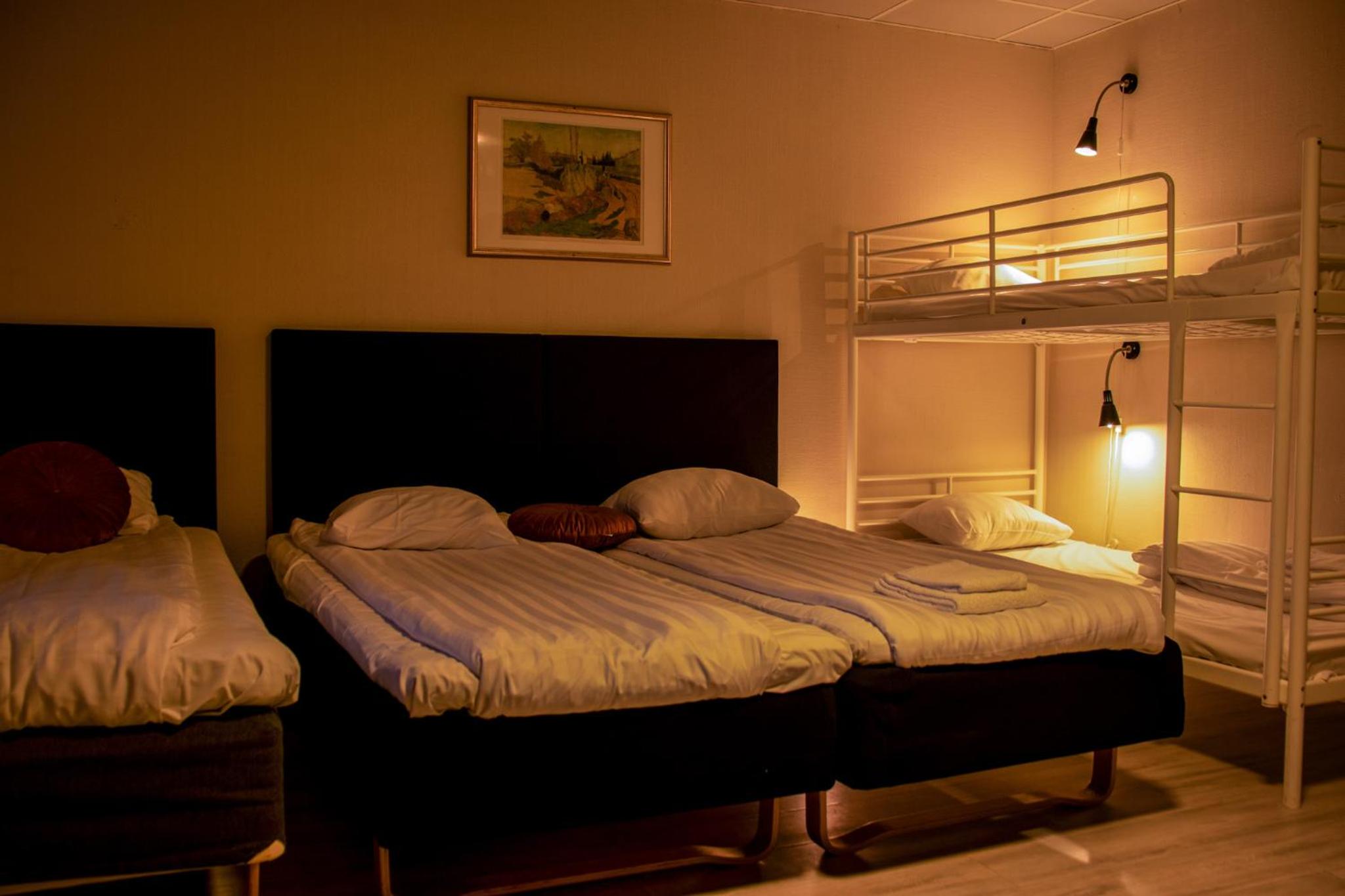 Family Room (2 Adults + 3 Children) - Photo 7