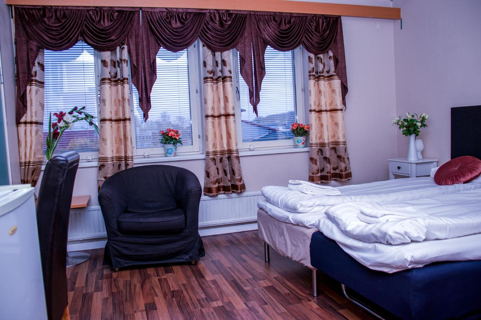 Standard Double Room - Photo 14