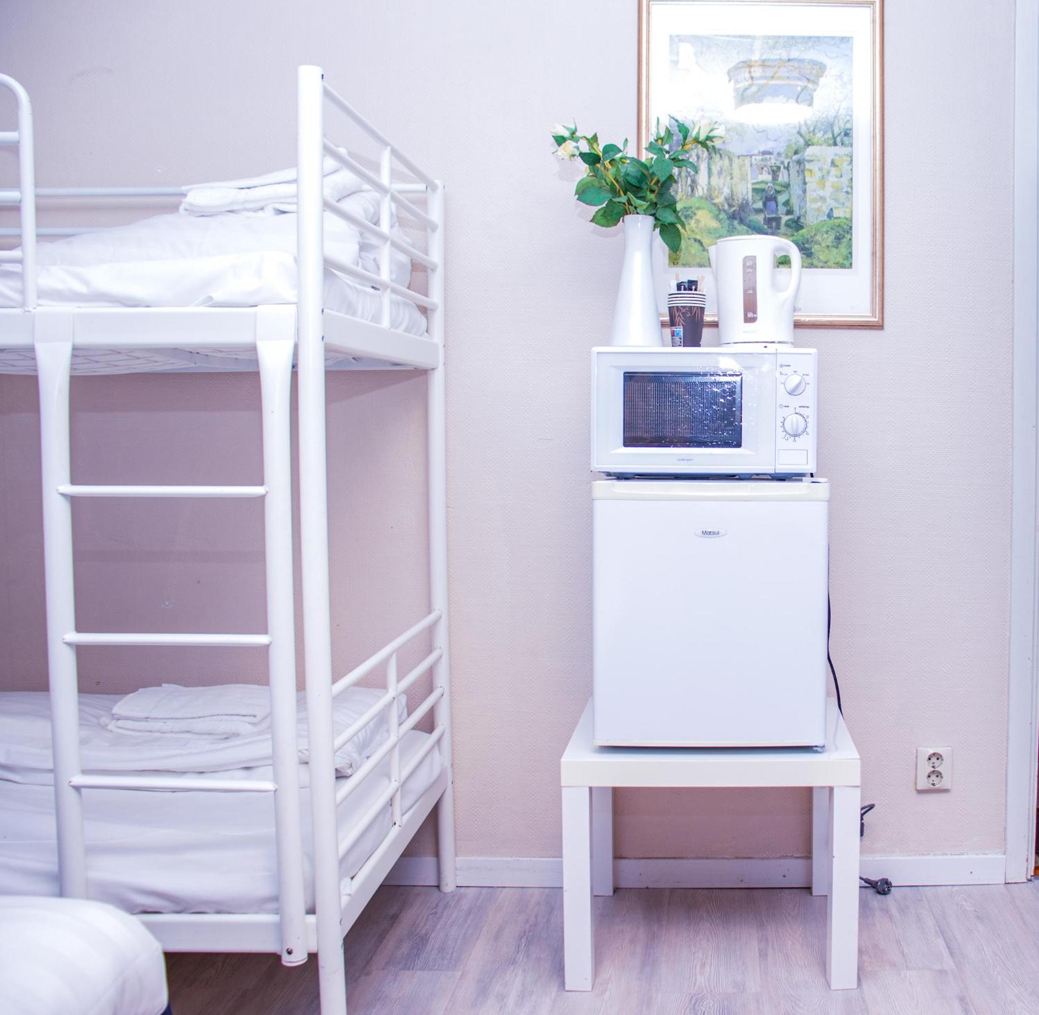 Family Room (2 Adults + 2 Children) - Photo 8