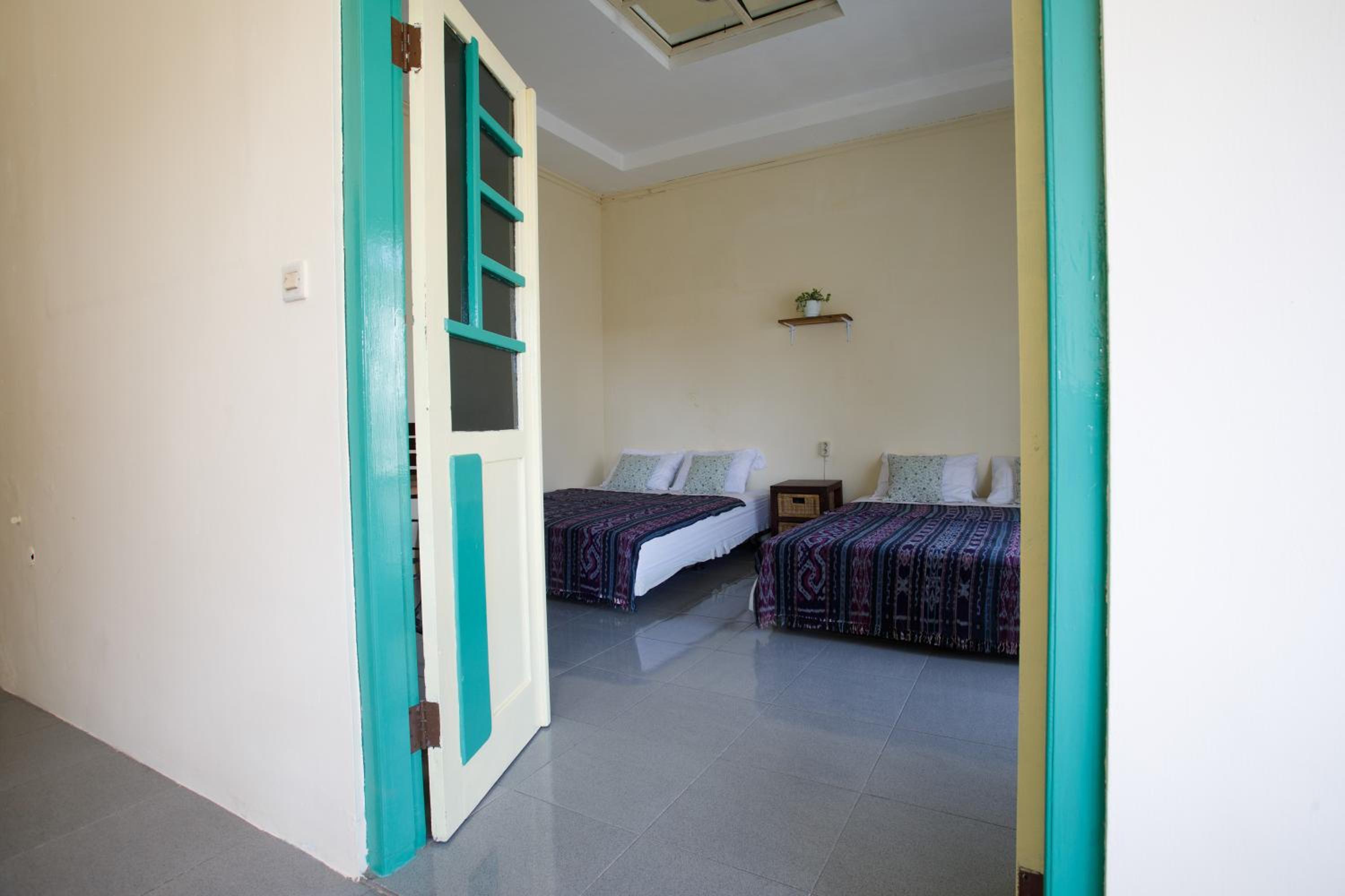 Family Double Room - Photo 8
