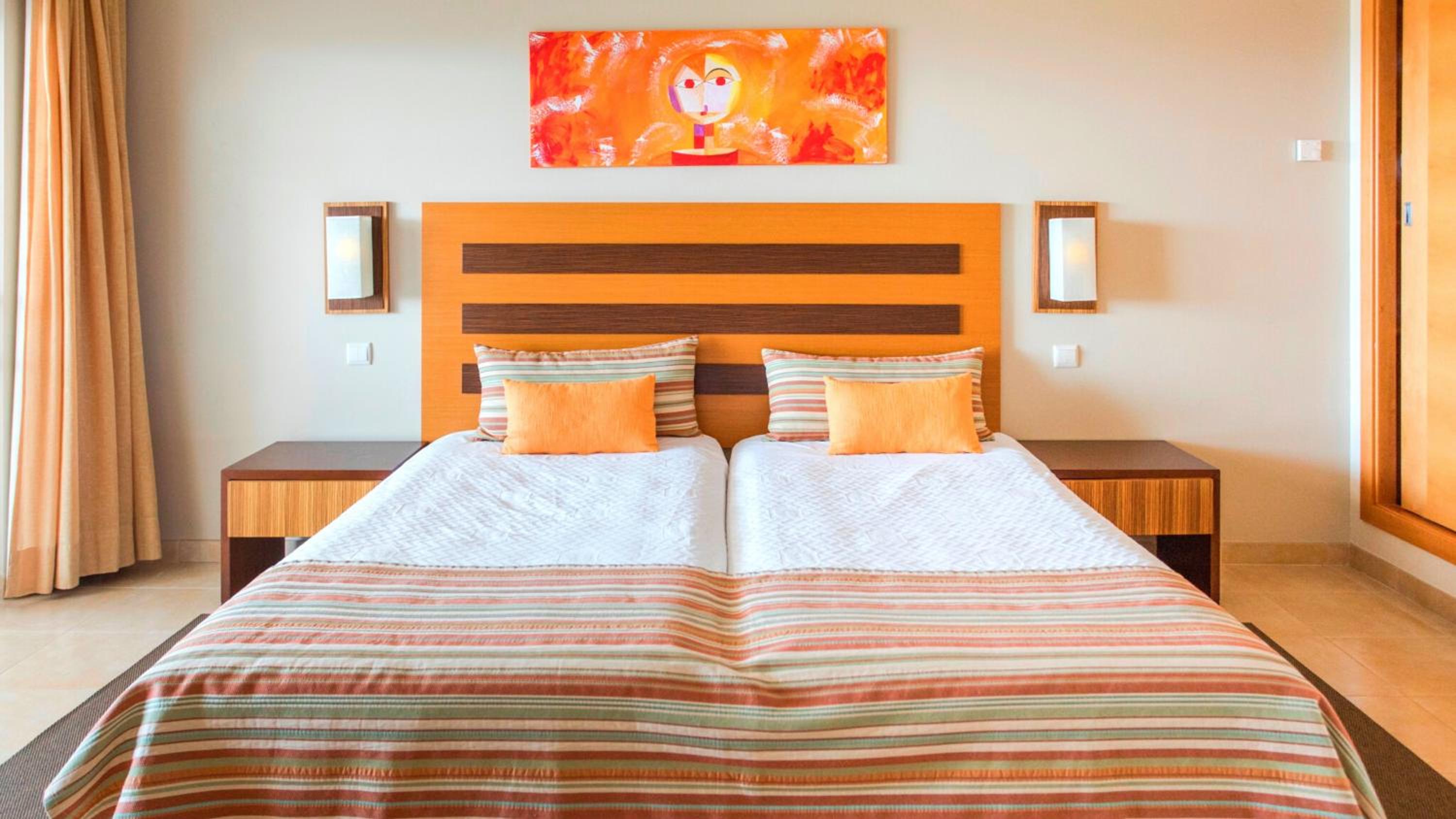 Apartamento de dois quartos com vista para o mar