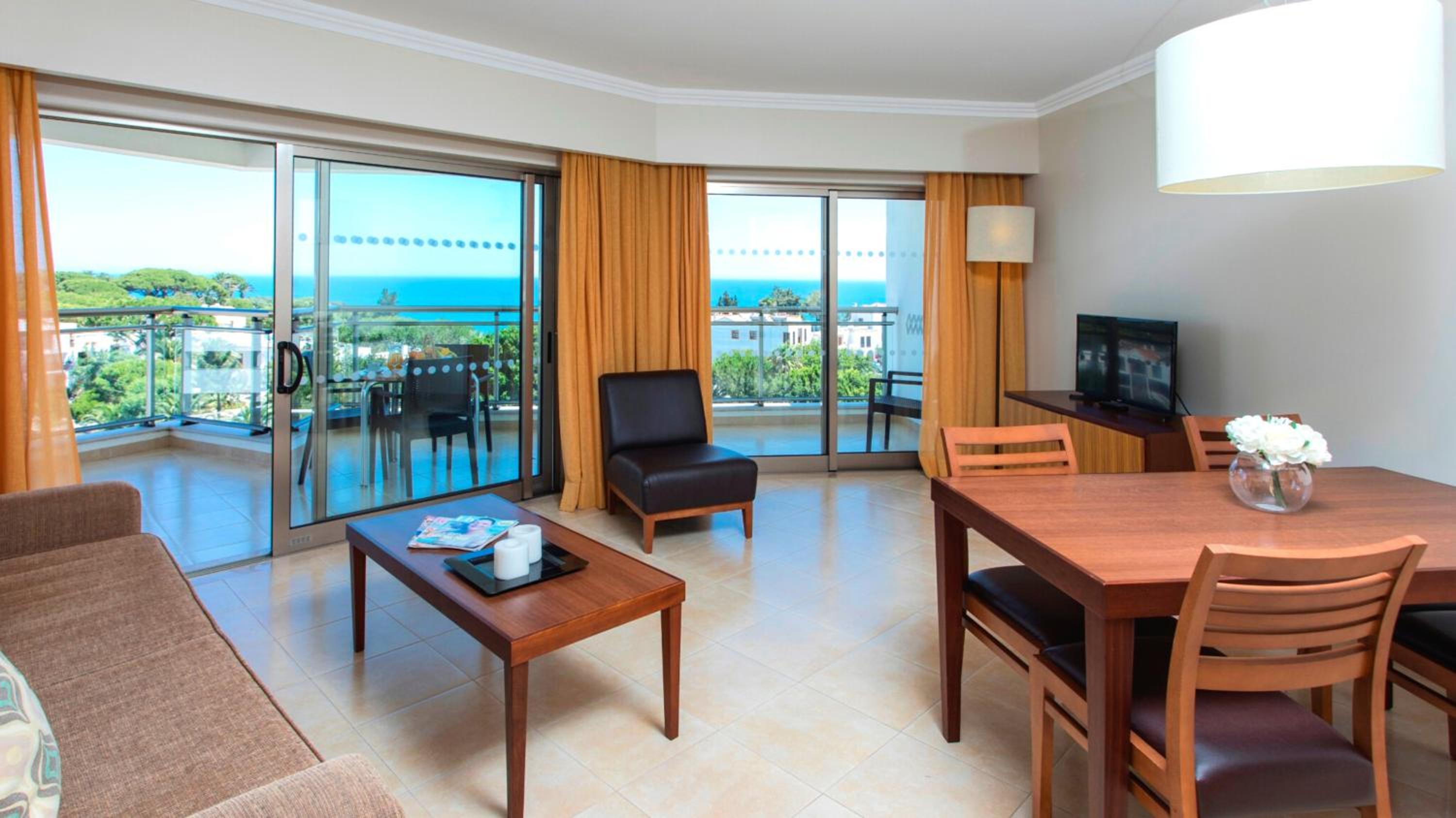 Superior One-Bedroom Apartment with Sea View - Photo 1