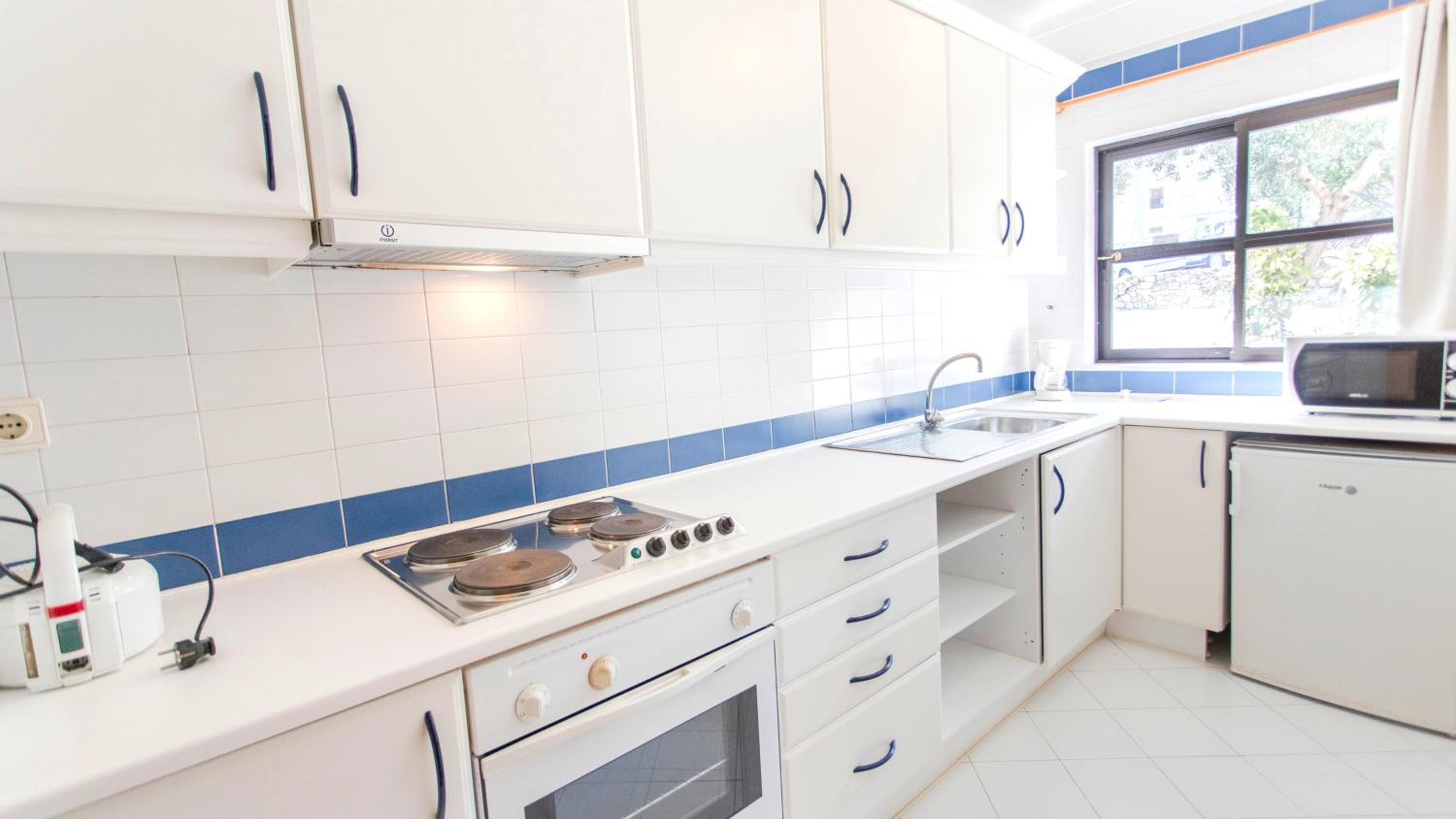 Studio Apartment - Photo 3