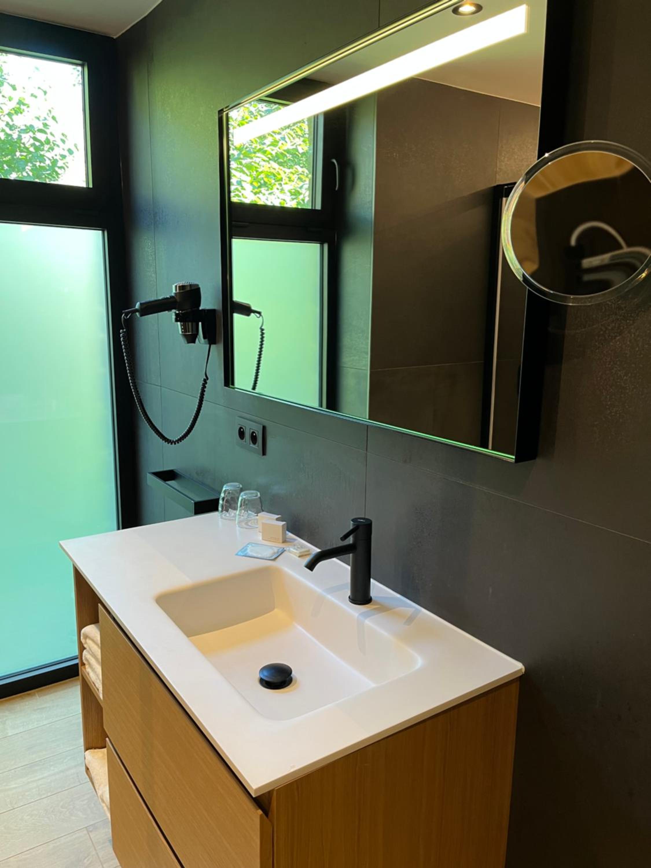 Deluxe Double Room With Shower photo 2