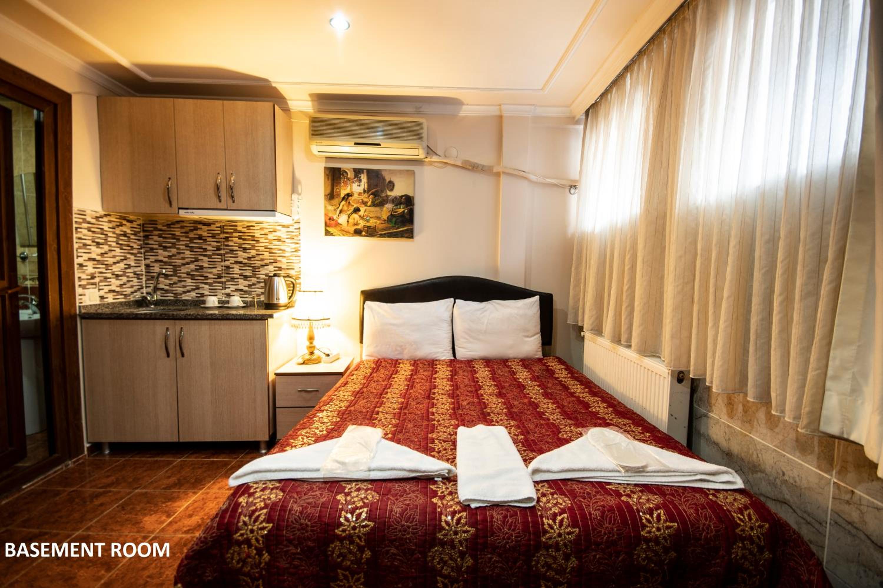 Economy Double Room photo 2