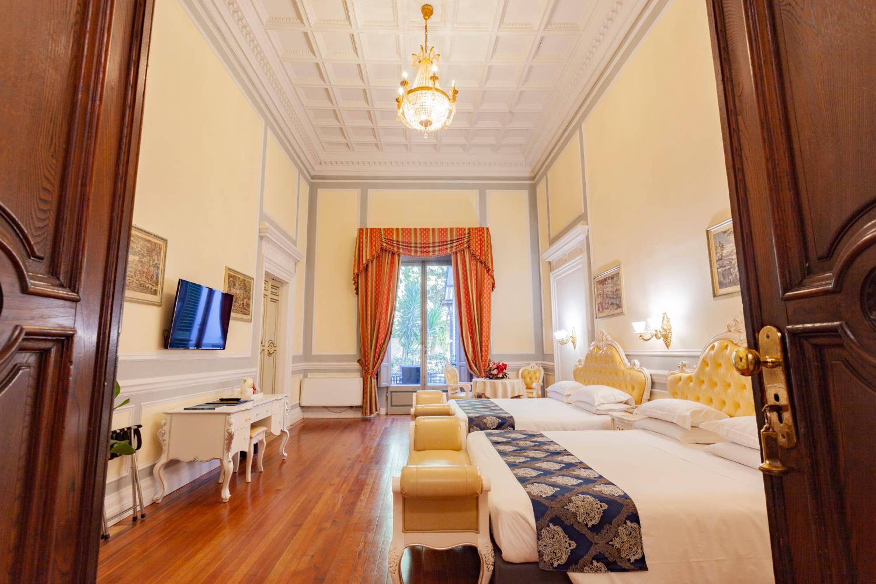 Junior Suite with Garden View photo 1