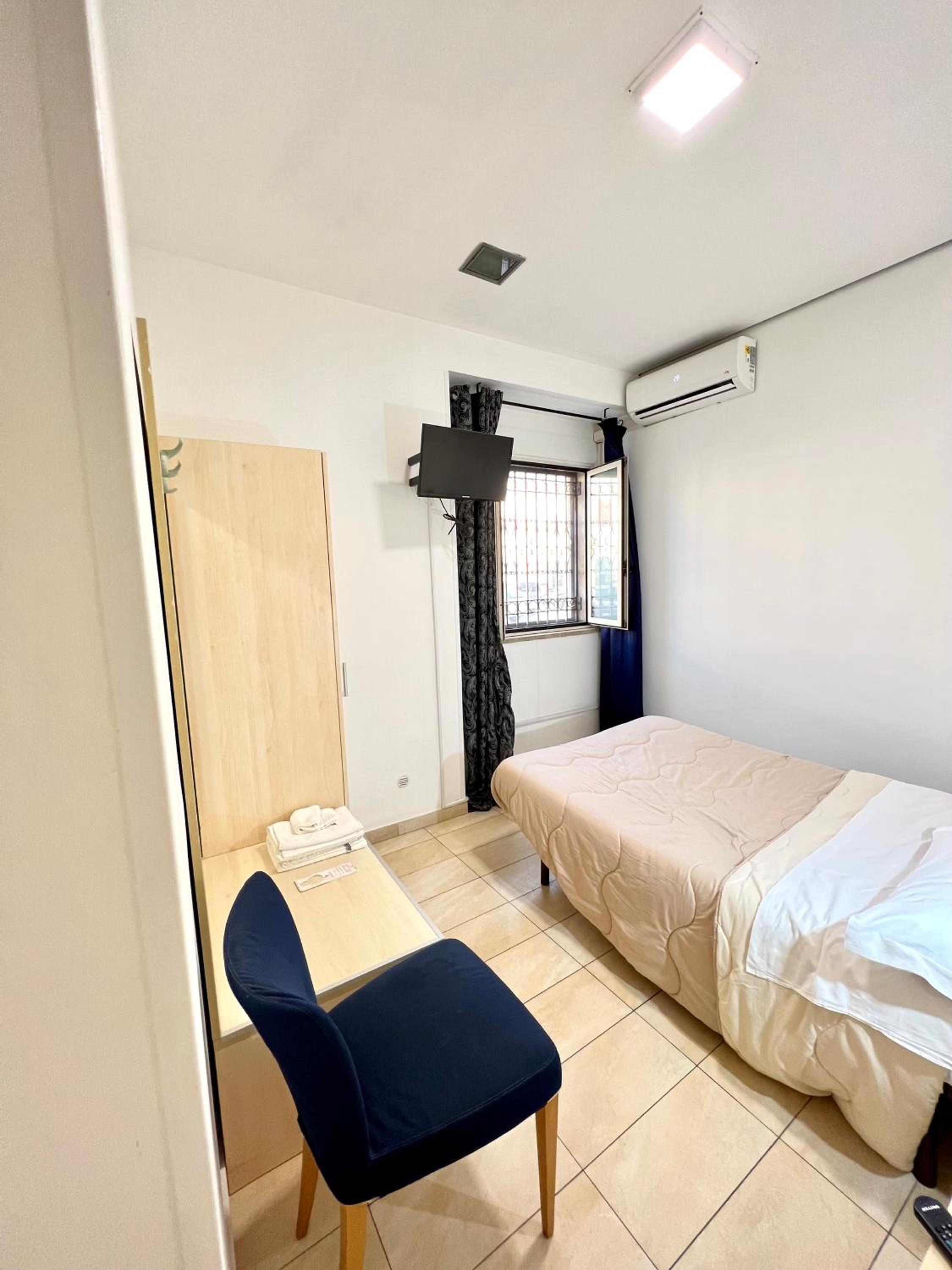 Deluxe Single Room photo 2