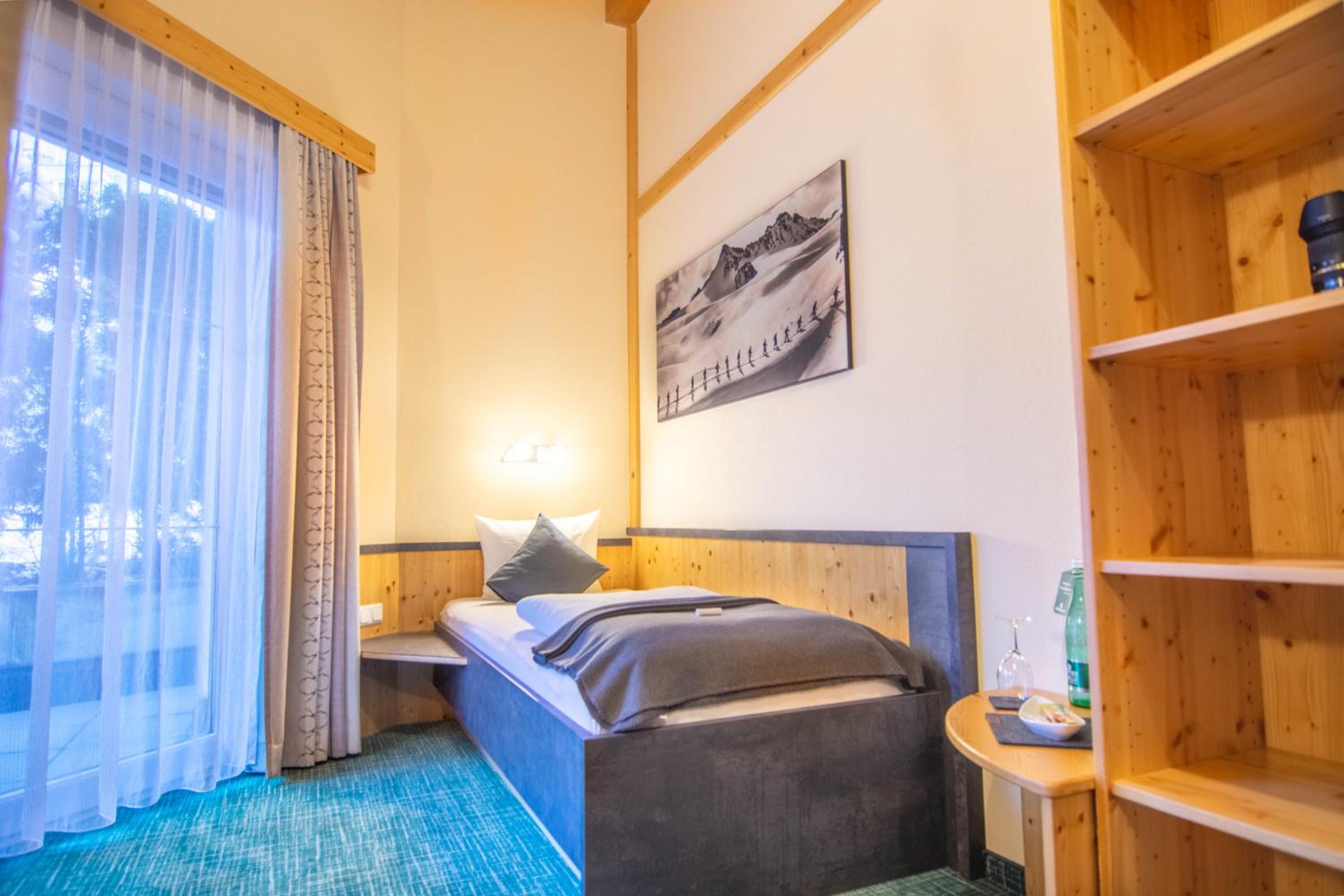 Single Room with Terrace