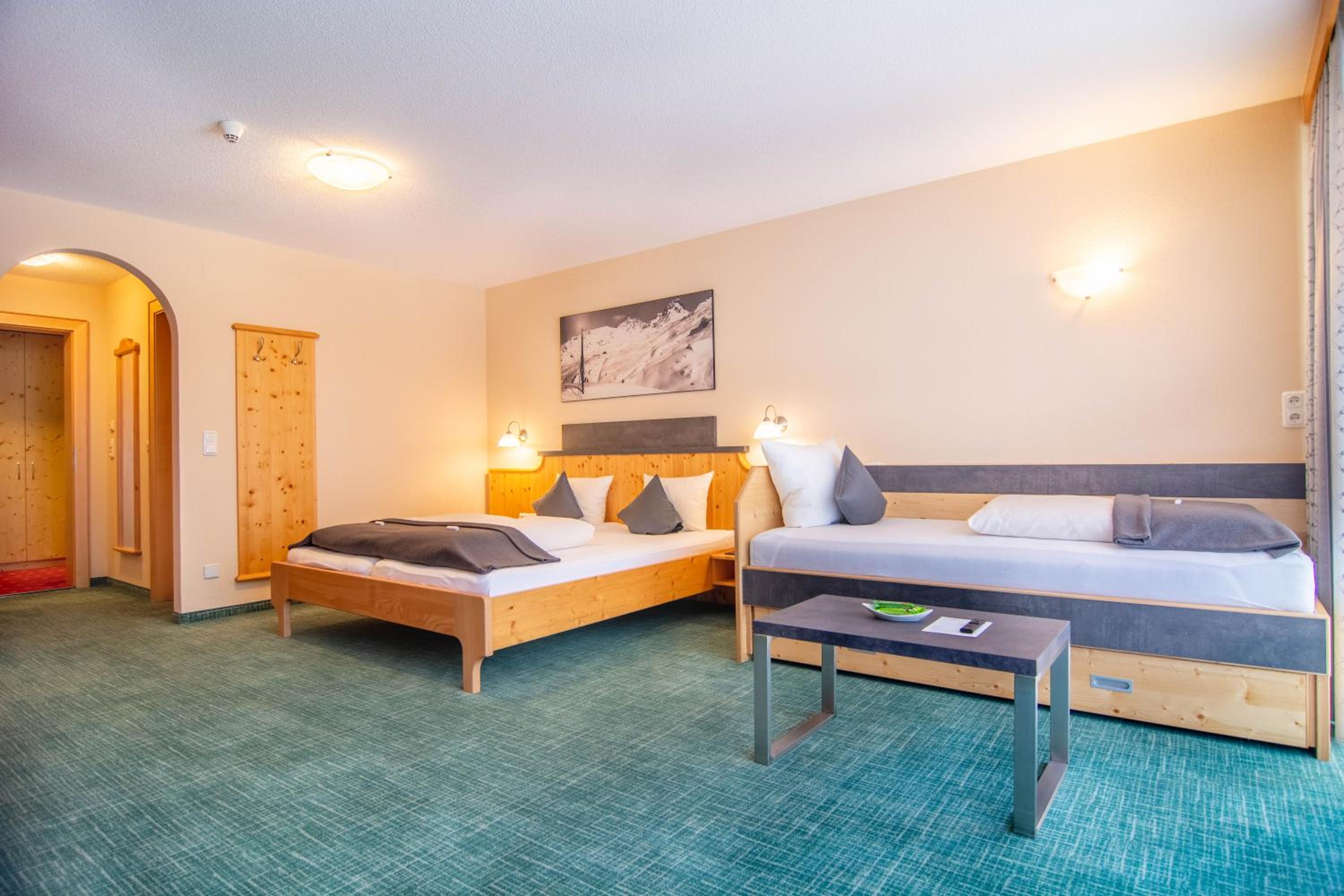 Triple Room with Bath