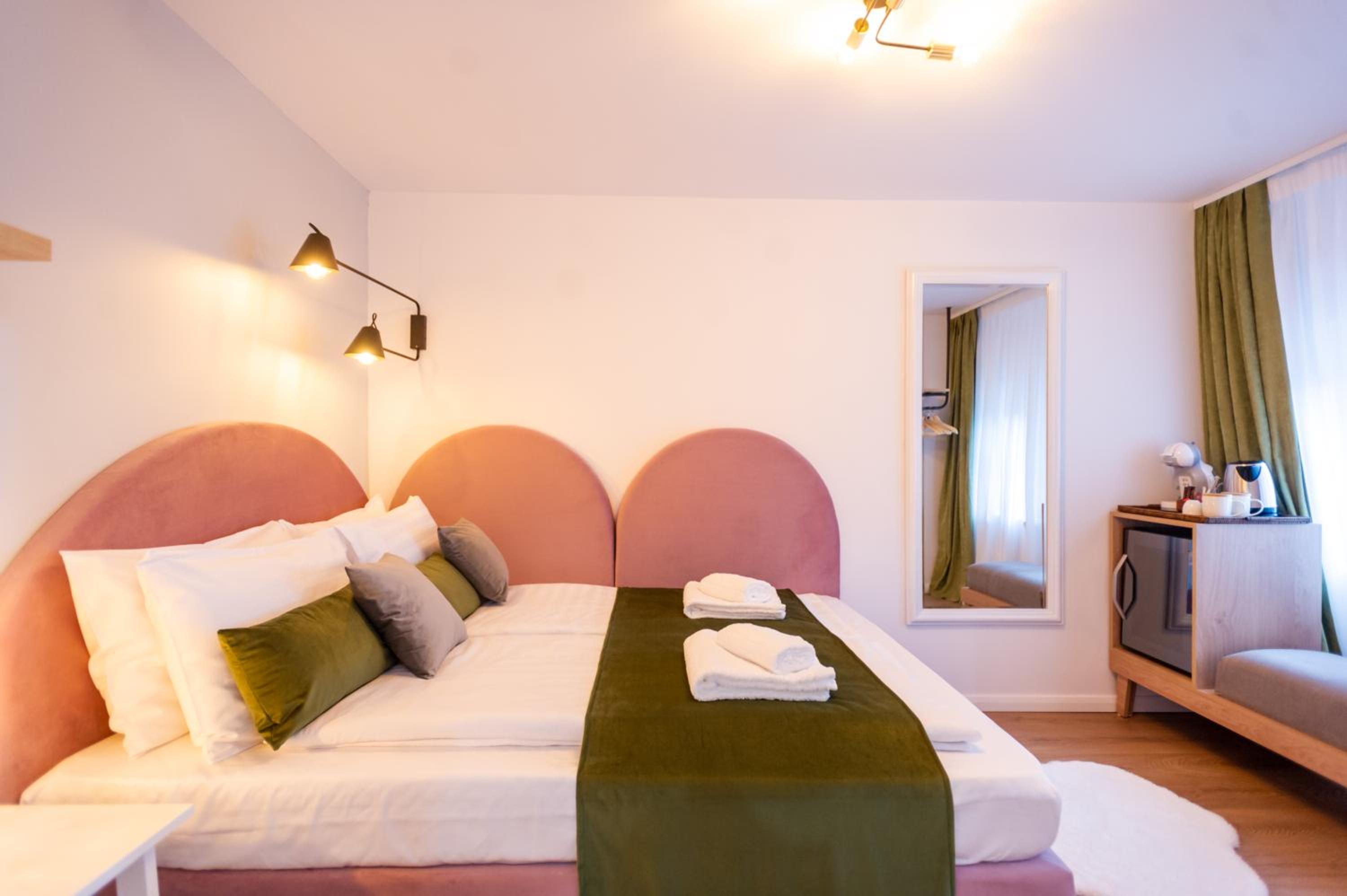 Superior Double Room - Photo 4