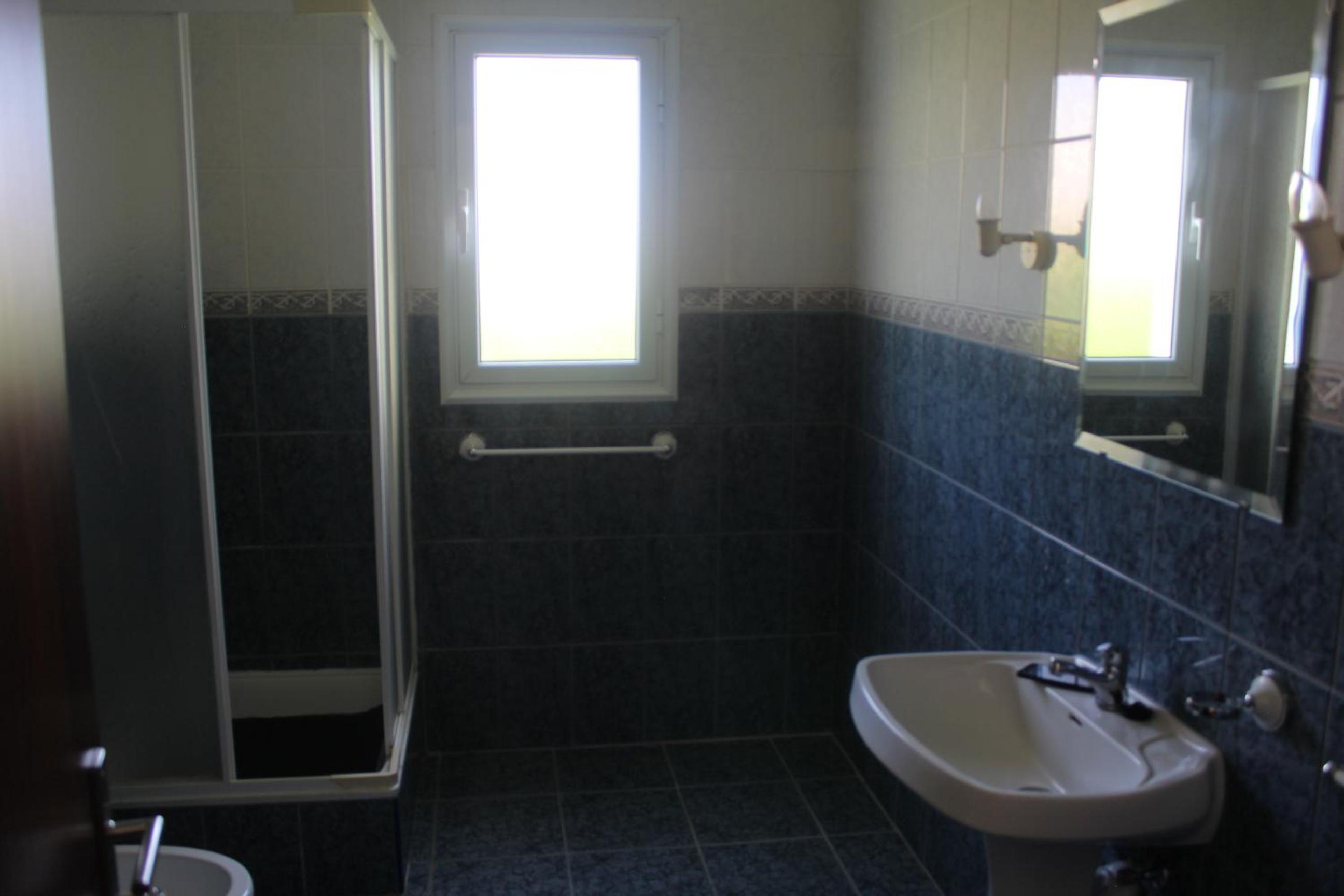 Deluxe Double Room - Photo 14