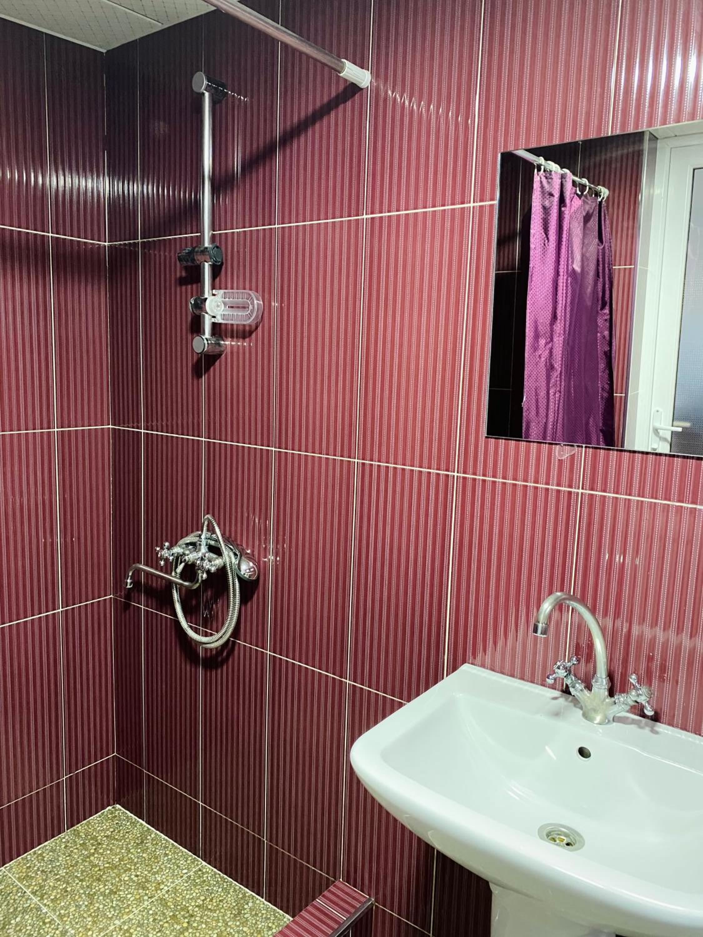 One-Bedroom Apartment - Photo 14