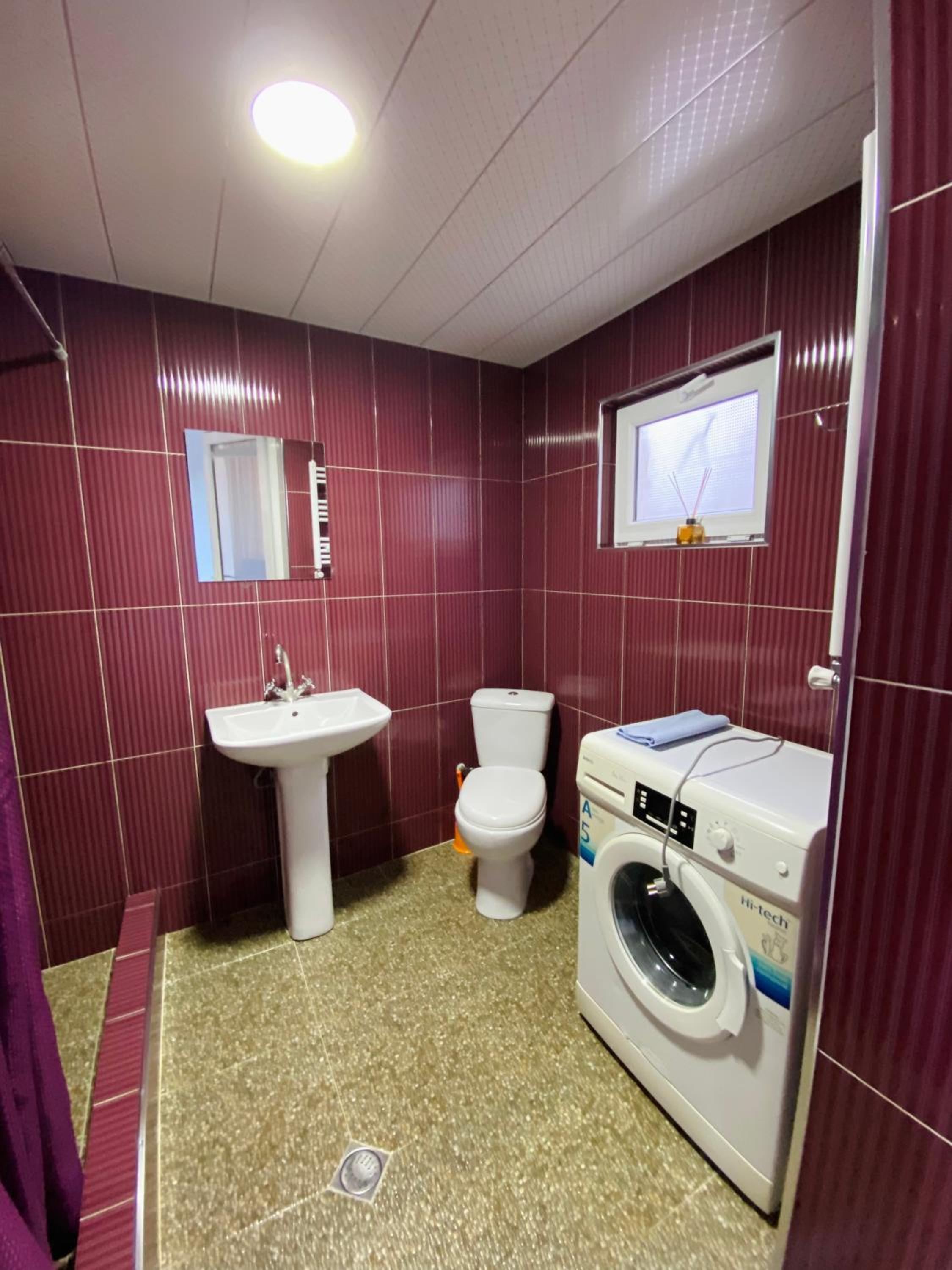 One-Bedroom Apartment - Photo 17