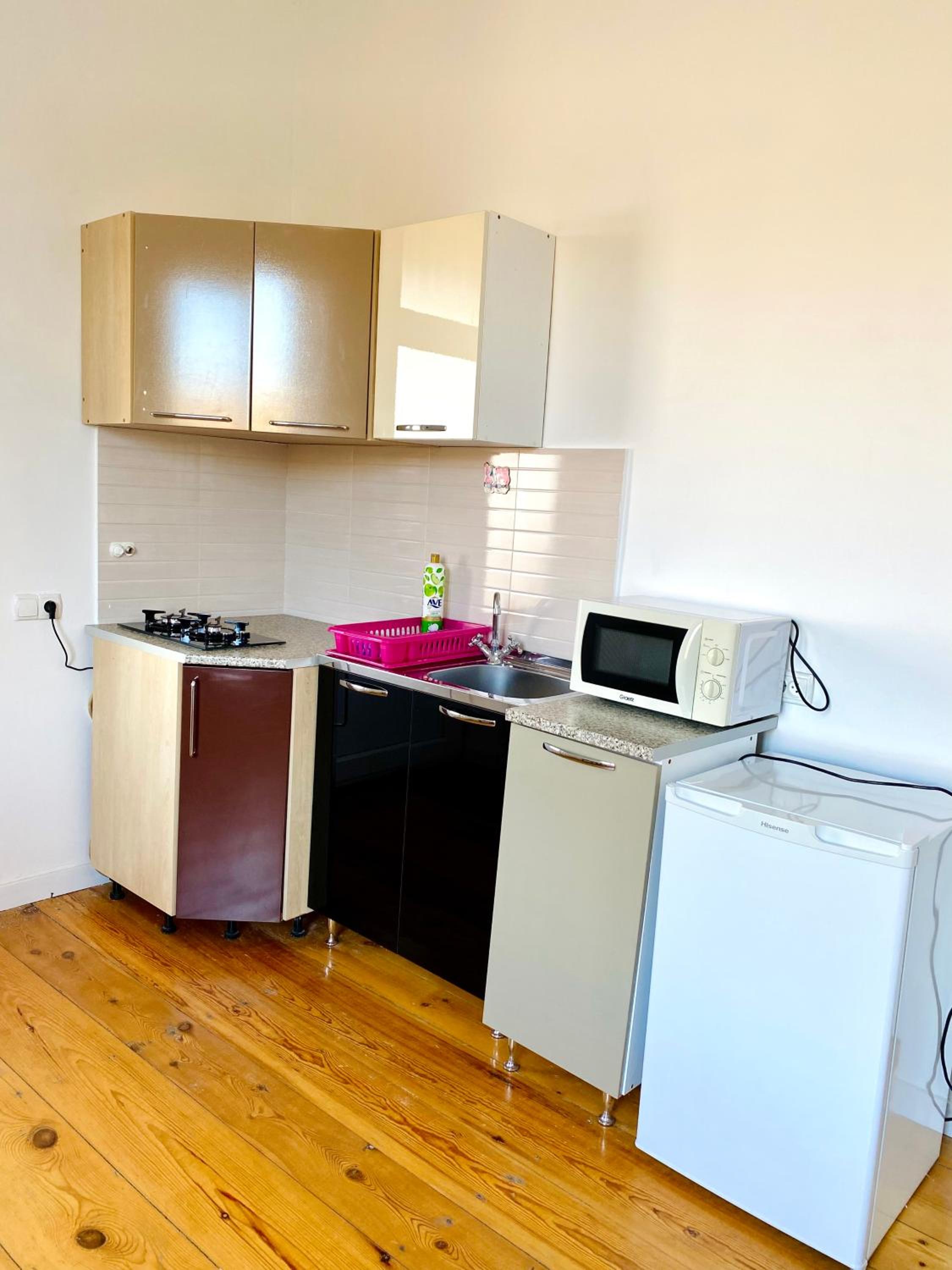 One-Bedroom Apartment - Photo 6