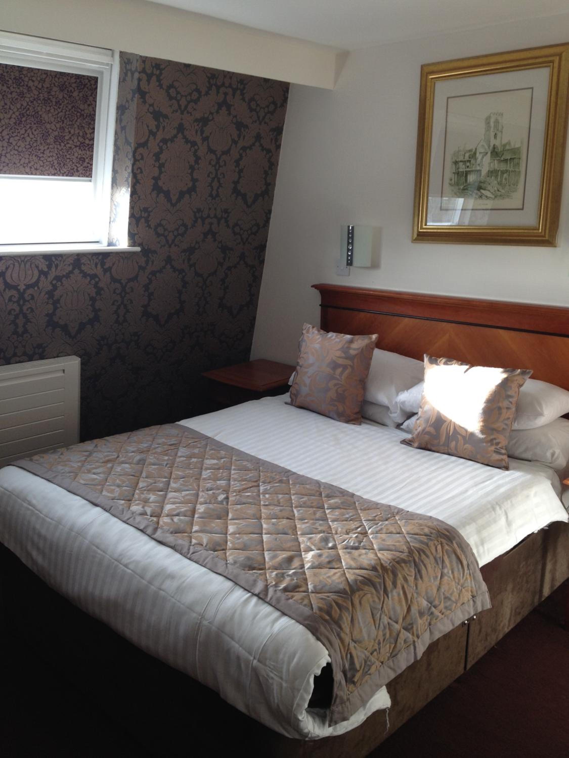 Standard Double Room - Photo 4