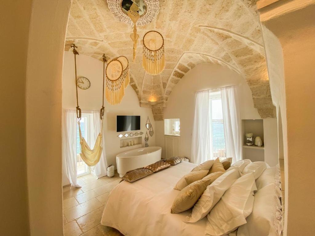 Deluxe Suite with Sea View