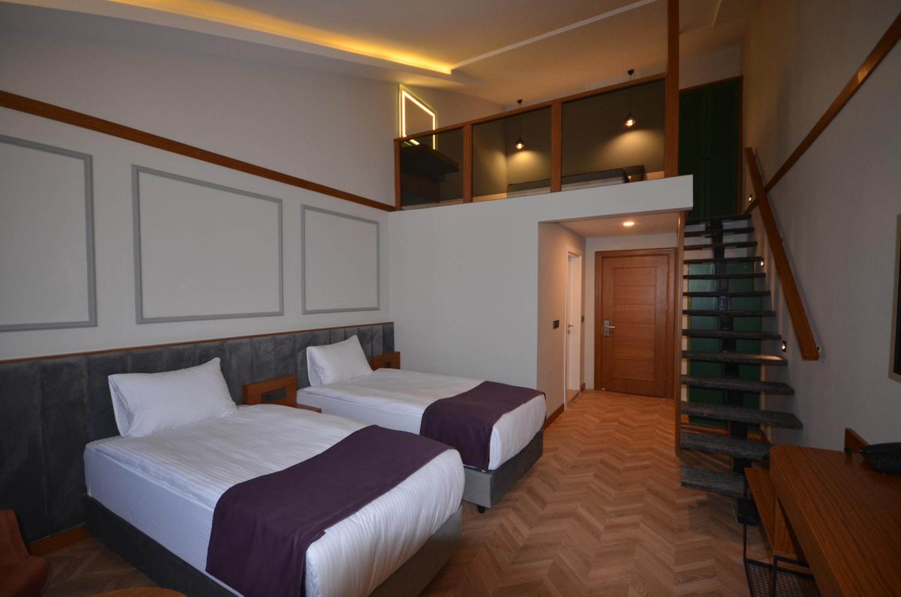 Duplex Quadruple Room photo 1