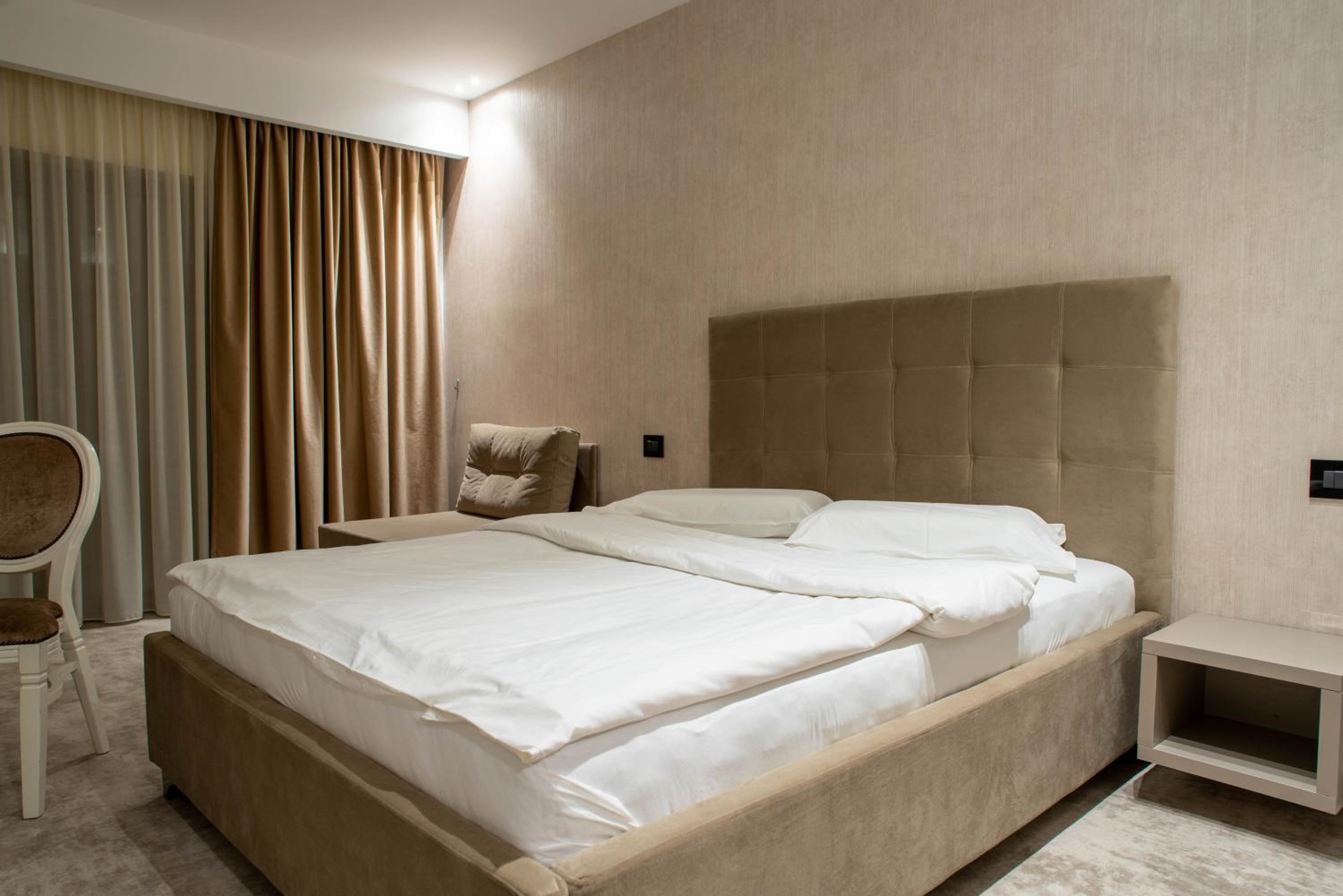 Deluxe Double Room - Photo 5