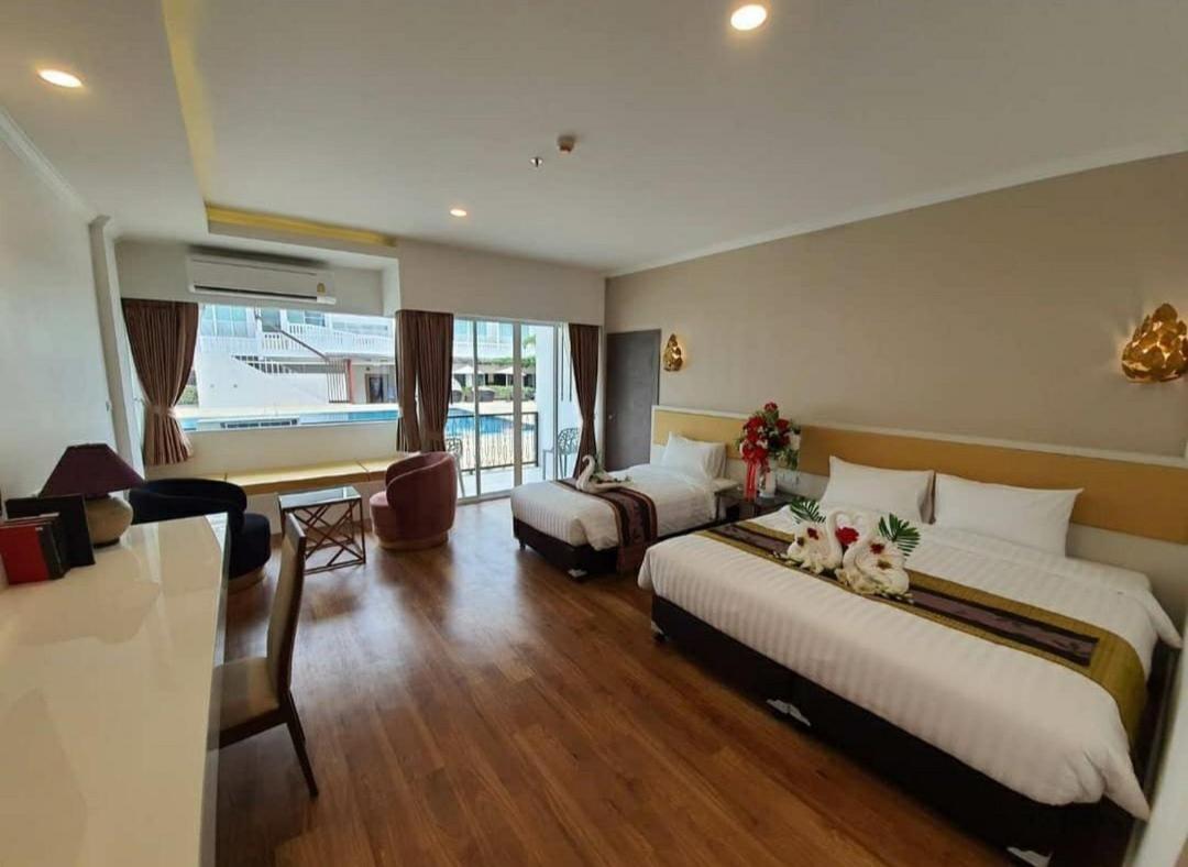 Deluxe Triple Room