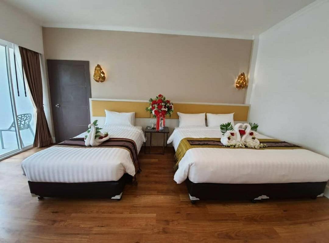 Deluxe Triple Room