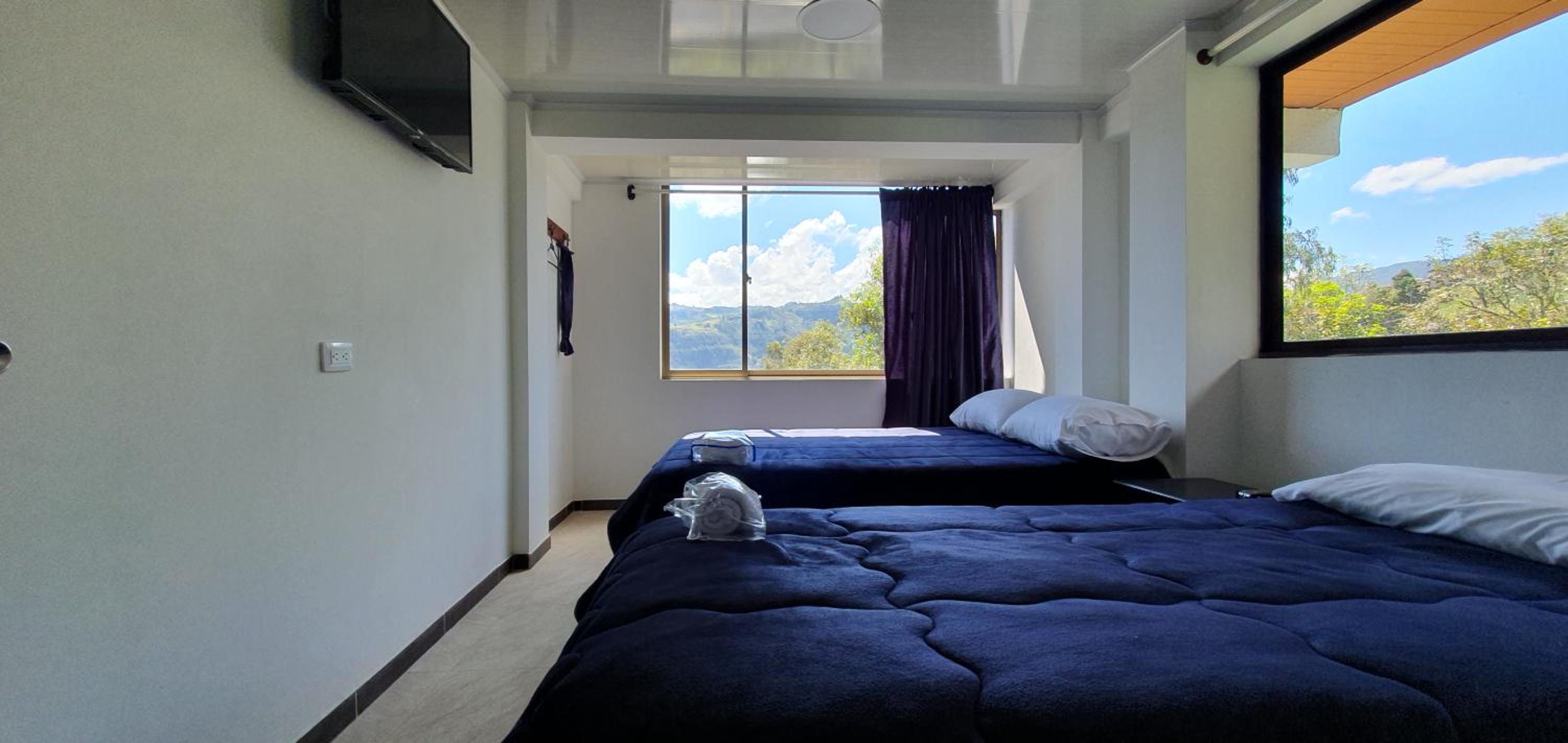 Budget Twin Room photo 3